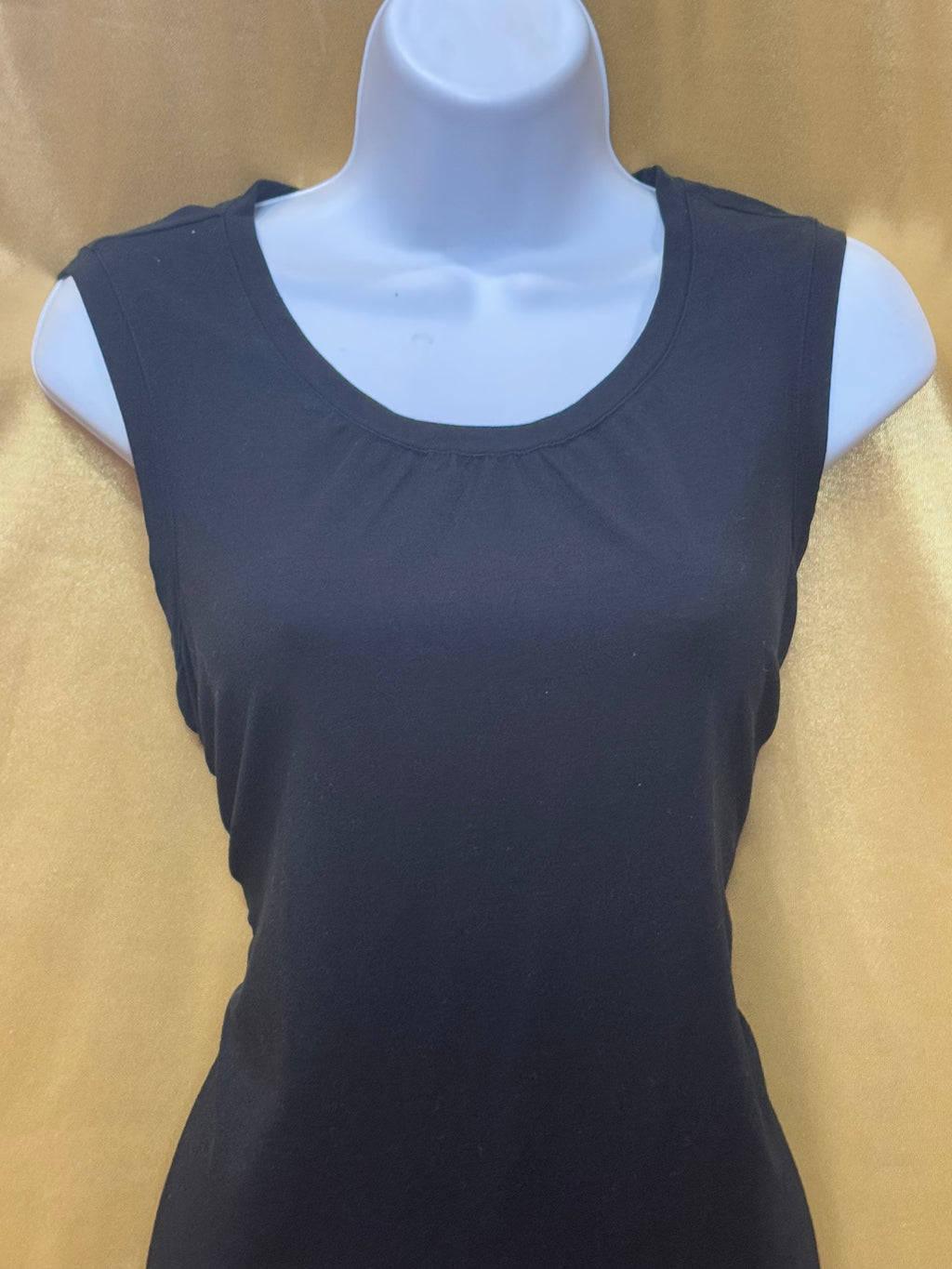 L.L. Bean Black Sleeveless Tank Top Size M Tencel Spandex Blend Shirred Scoop Neck