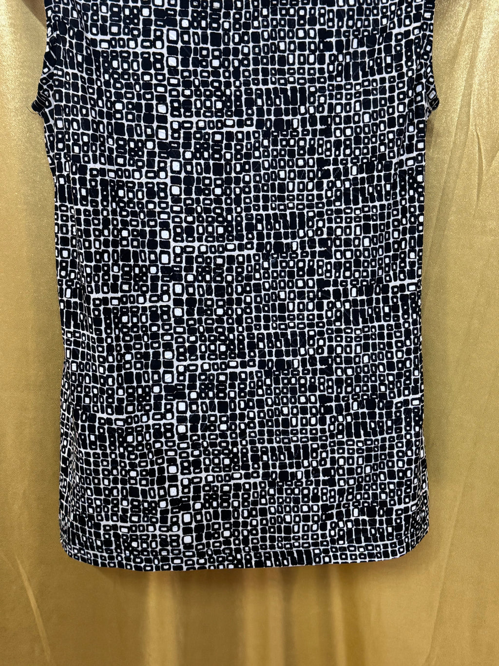 JM Collection Geometric Square Print Sleeveless Scoop Neck Top — Size Small