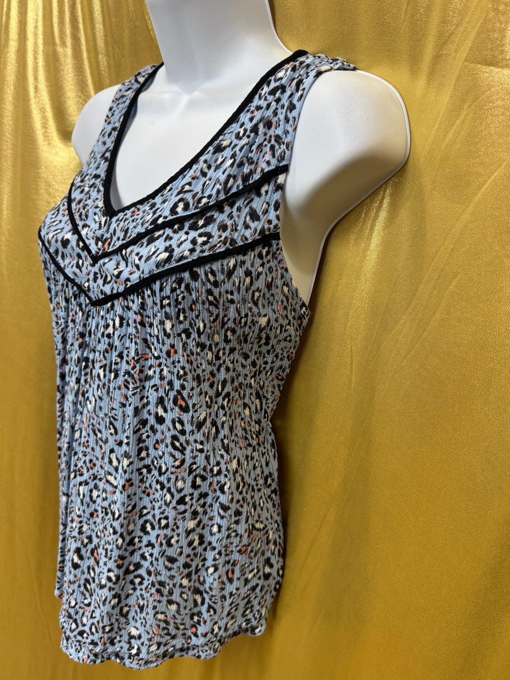 Democracy Blue Cheetah Print V-Neck Tank Top Size Small