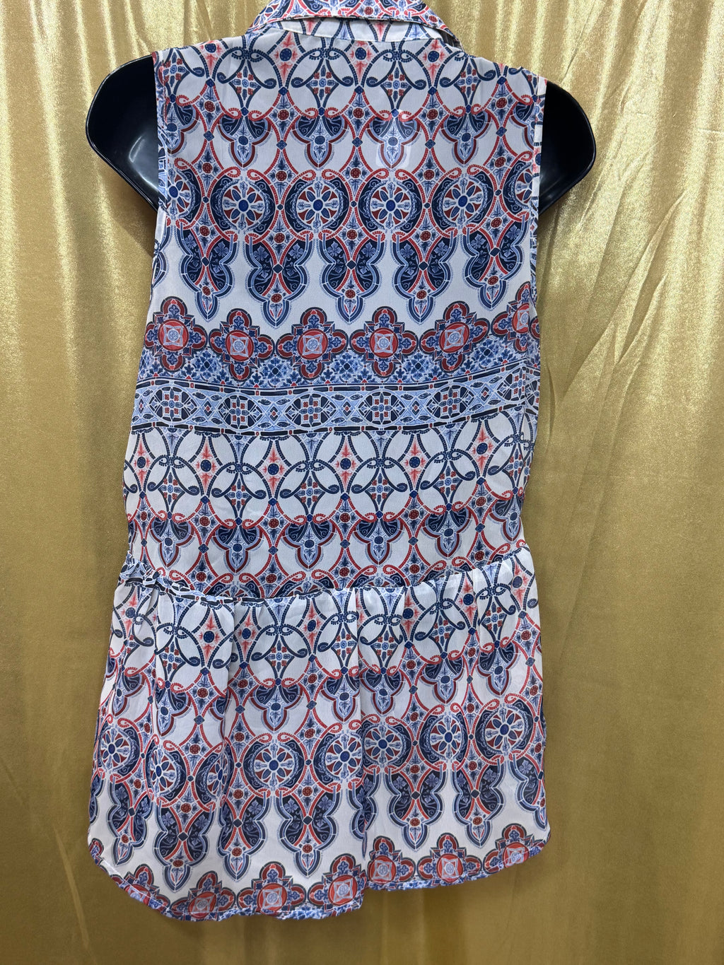 Alloy Apparel Sleeveless Geometric Print Collared Blouse Size Medium Made in USA