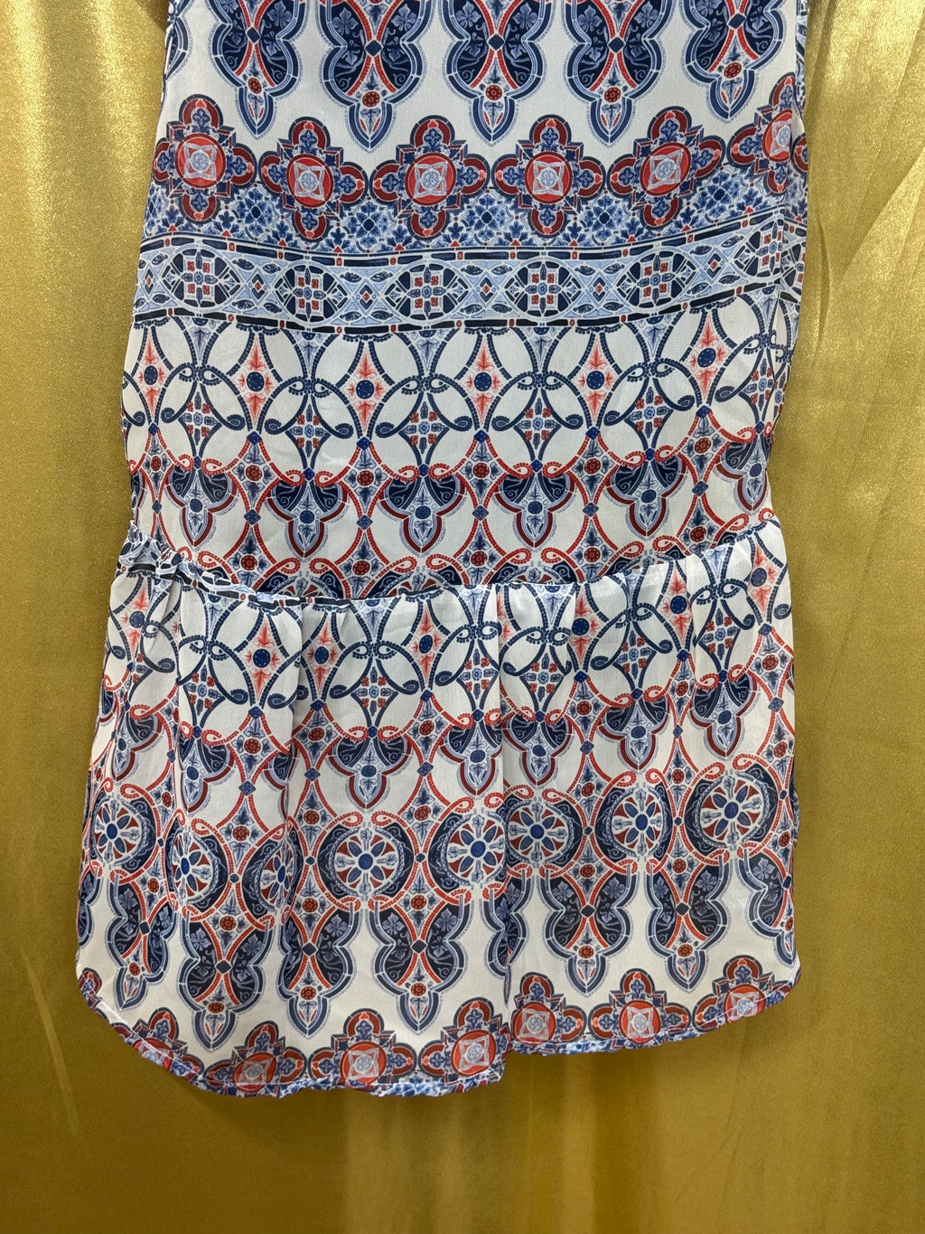 Alloy Apparel Sleeveless Geometric Print Collared Blouse Size Medium Made in USA
