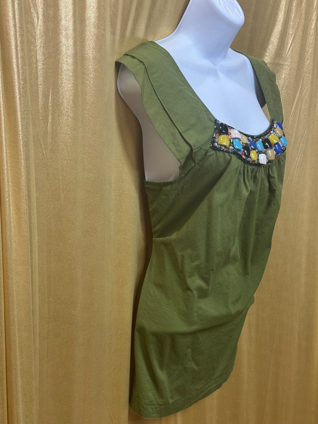 Apt. 9 Olive Green Embellished Beaded Blouse Size Medium Scoop Neck Cap Sleeve