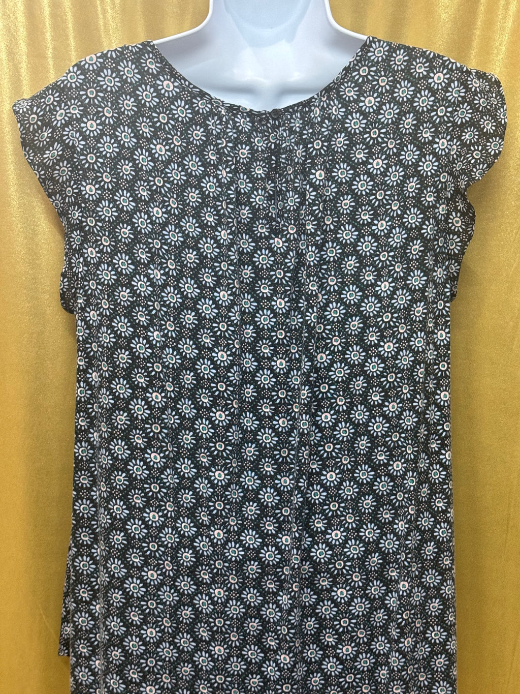 PREMISE Mixed-Media Blouse Size M Black & White Sunburst Flutter Sleeve Keyhole Back
