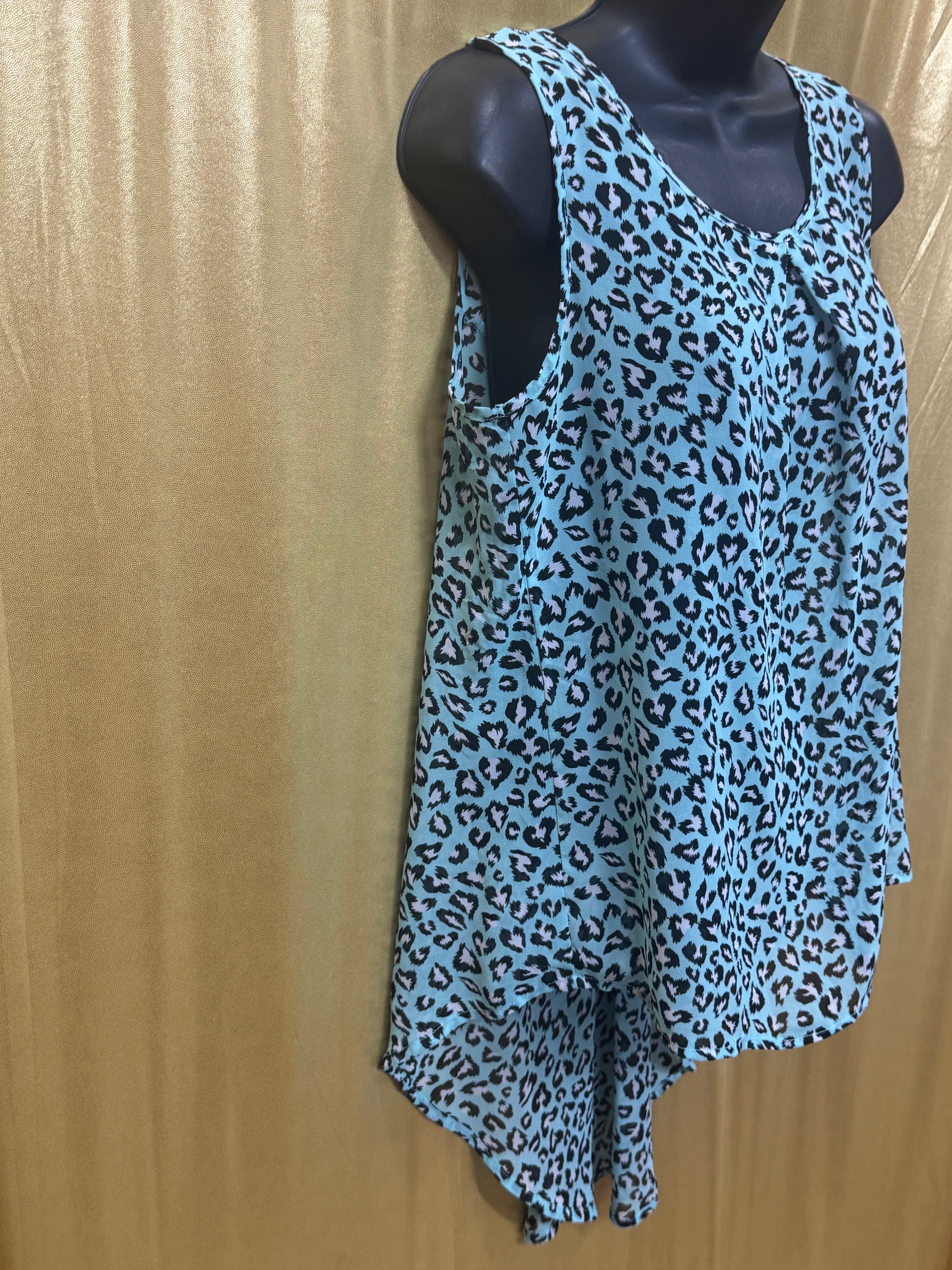 Iris Los Angeles Blue Leopard High-Low Tank Top Medium