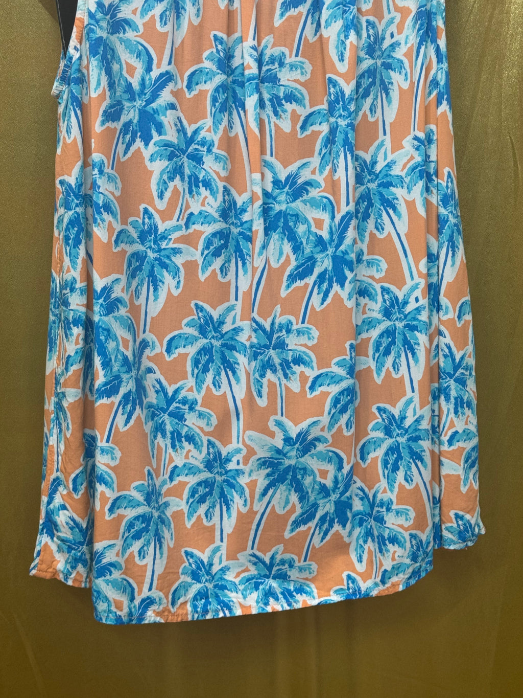 Crown & Ivy Tropical Palm Tree Tassel Tank Top Size Medium Peach Blue