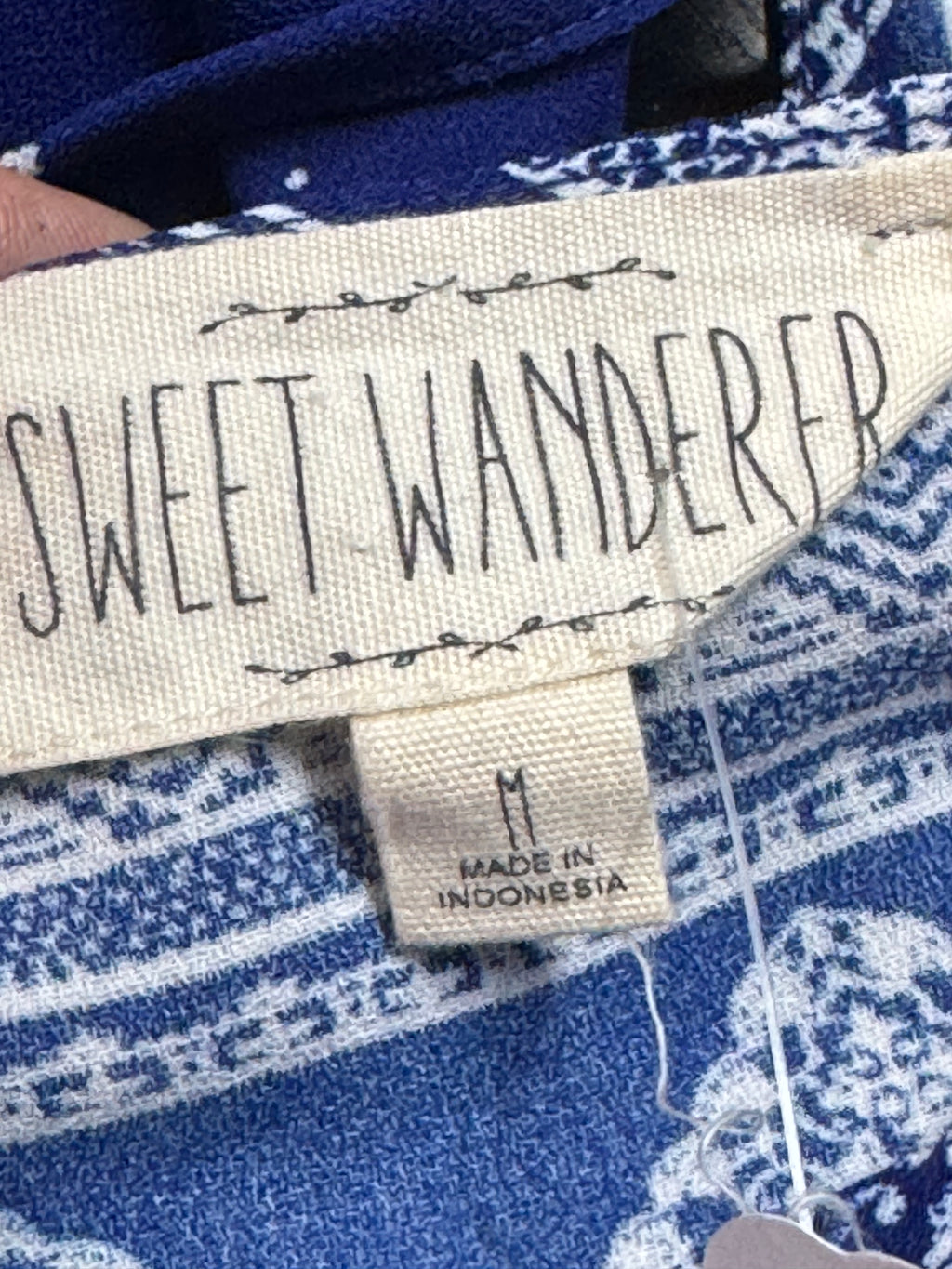 Sweet Wanderer Blue Boho Geometric Keyhole Tunic Top - Size Medium