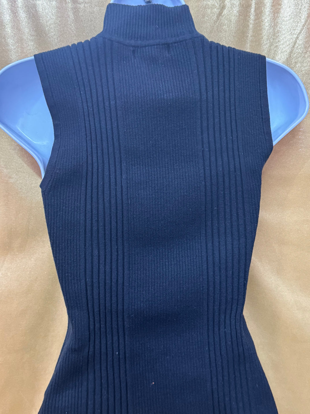 Dressbarn Black Ribbed Mock Neck Sleeveless Sweater Top Size M