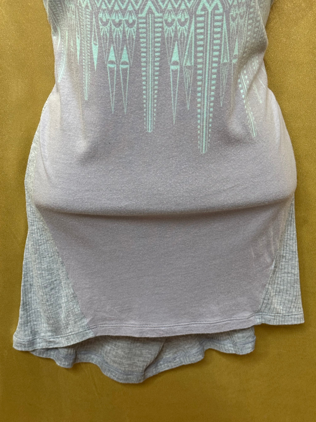 Cabi Santa Fe Tee Gray Mint Tribal Geometric Aztec Short Sleeve Tunic Size M