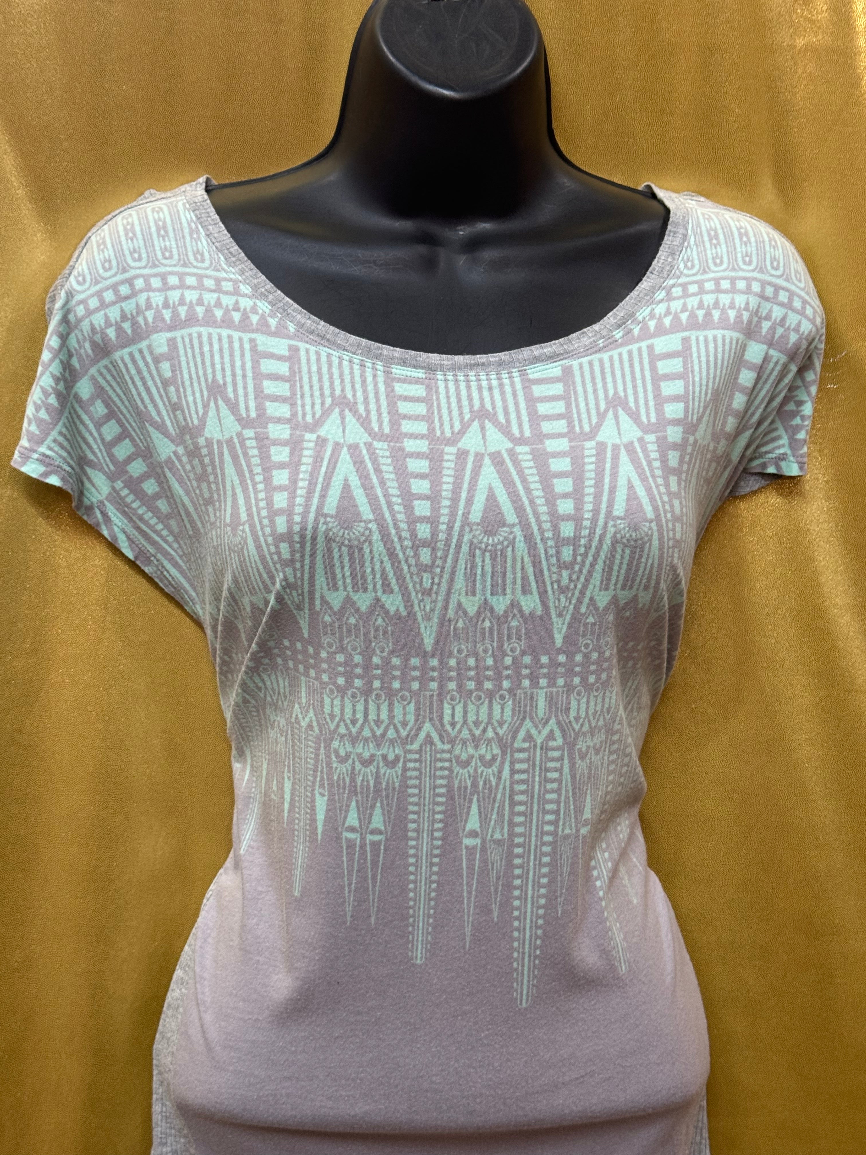 Cabi Santa Fe Tee Gray Mint Tribal Geometric Aztec Short Sleeve Tunic Size M