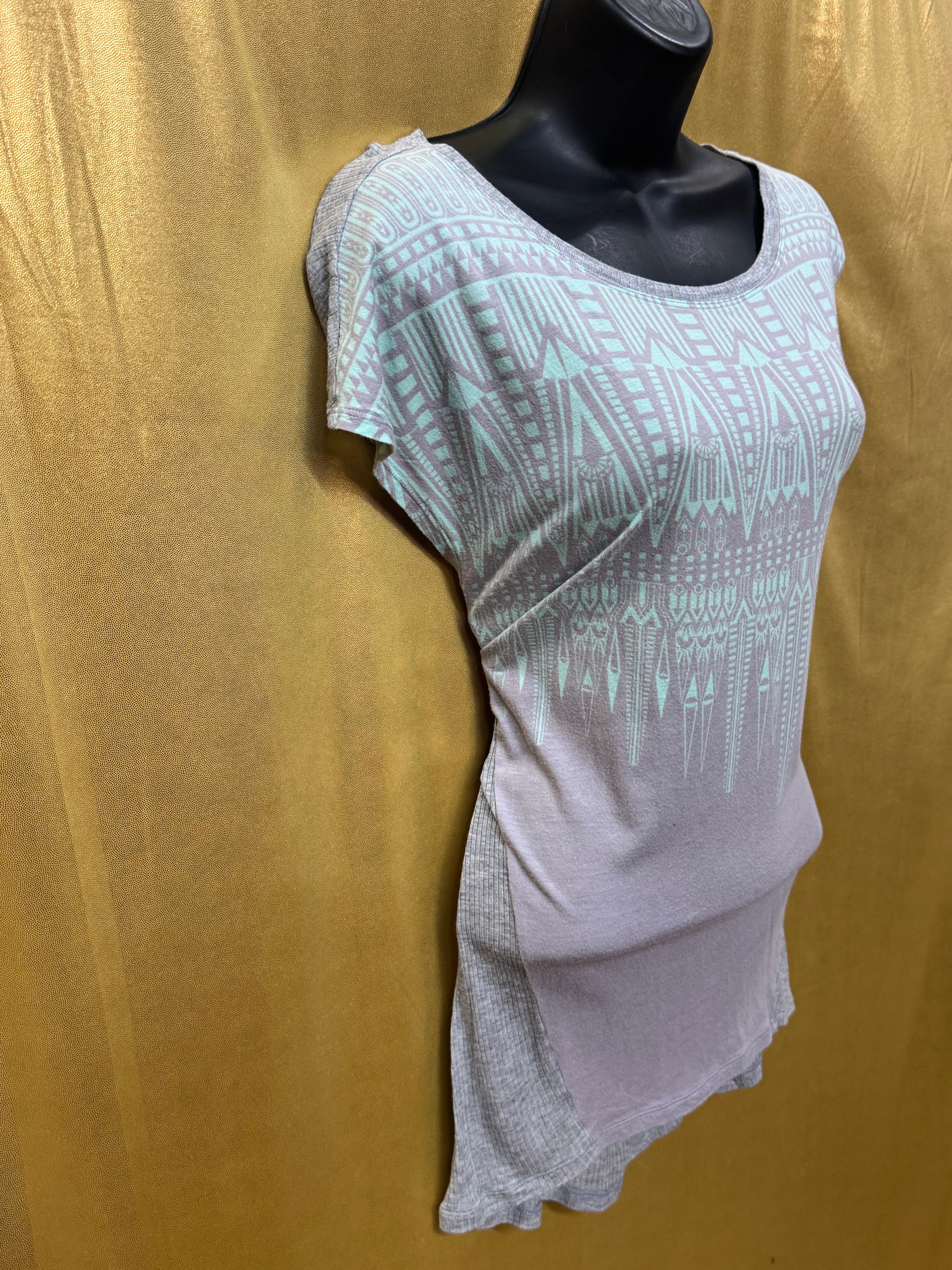Cabi Santa Fe Tee Gray Mint Tribal Geometric Aztec Short Sleeve Tunic Size M