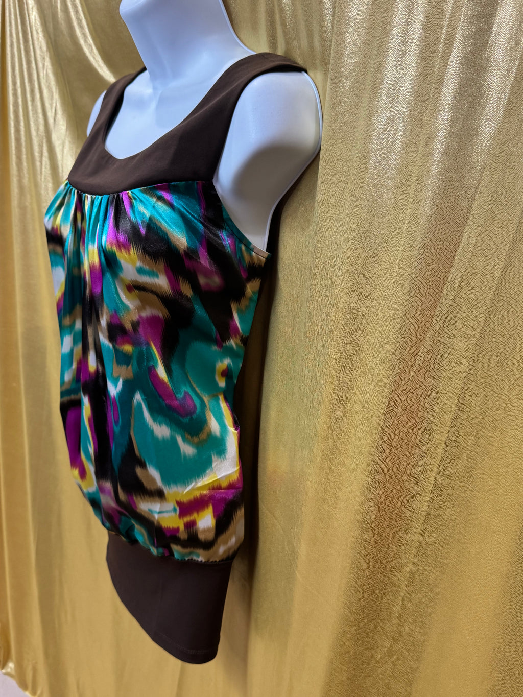 BCX Abstract Ikat Sleeveless Top Medium Brown Teal Purple Y2K Blouson Hem