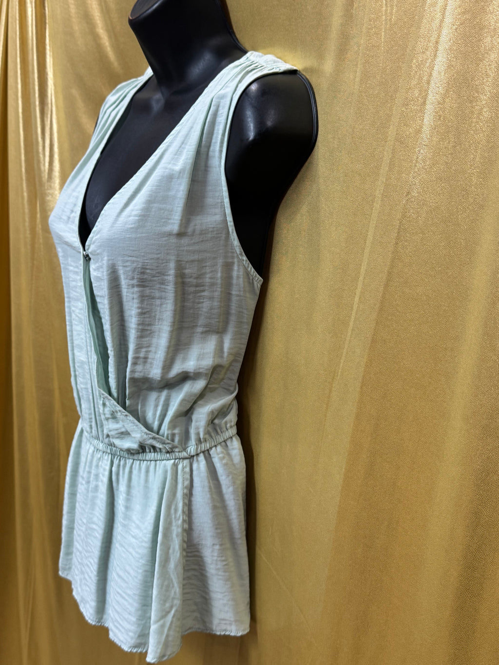 14th & Union Mint Green Sleeveless Surplice Peplum Blouse - Size M