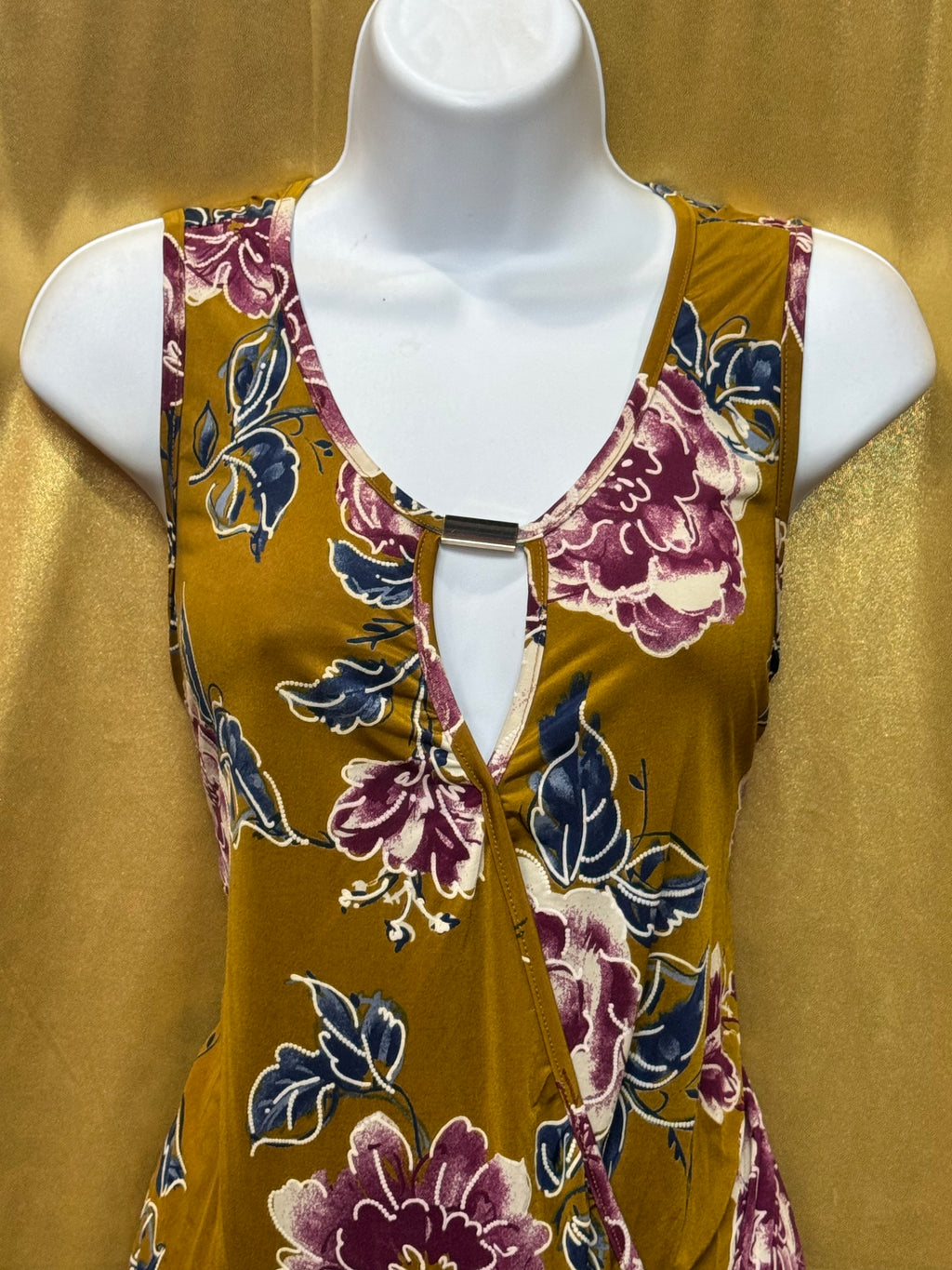 Emi & Joe Mustard Floral Sleeveless V-Neck Top, Size M