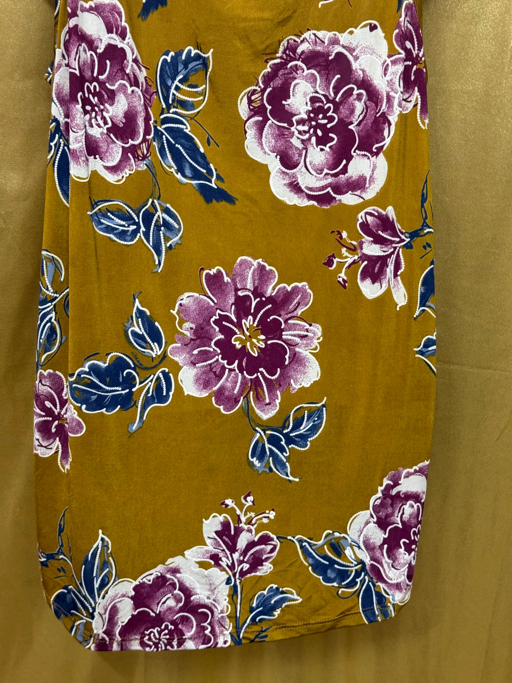 Emi & Joe Mustard Floral Sleeveless V-Neck Top, Size M