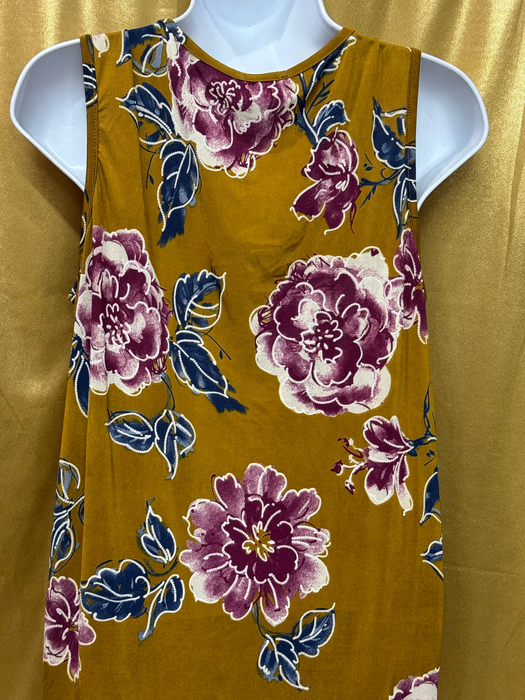 Emi & Joe Mustard Floral Sleeveless V-Neck Top, Size M