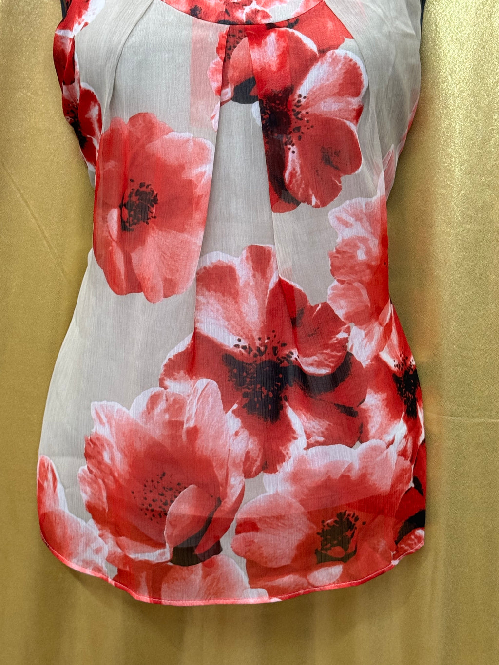 New York & Company Red Floral Pleated Chiffon Tank Top Blouse - Size Medium