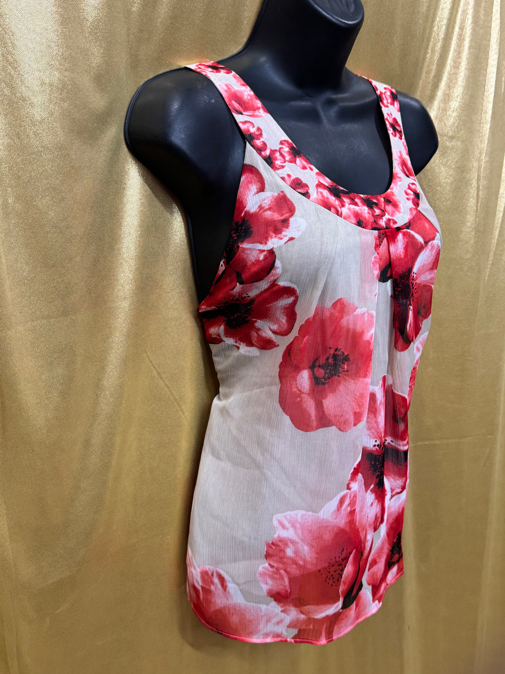 New York & Company Red Floral Pleated Chiffon Tank Top Blouse - Size Medium