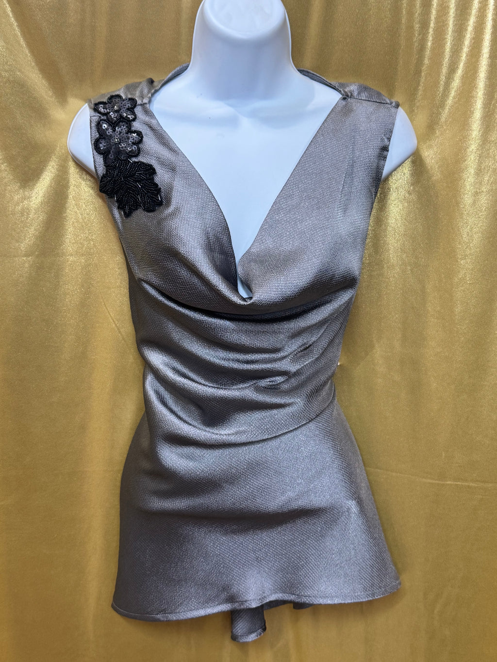New Directions Silver Gray Cowl Neck Sleeveless Blouse Sequin Flower Medium NWT
