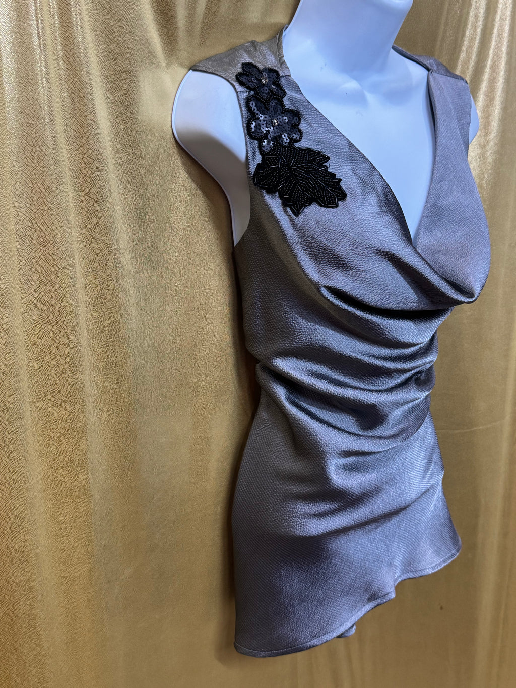 New Directions Silver Gray Cowl Neck Sleeveless Blouse Sequin Flower Medium NWT