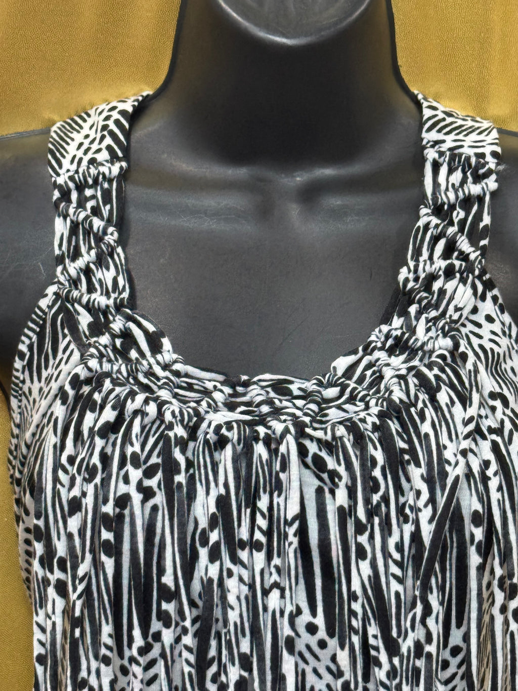 New Directions Black & White Boho Fringe Tank Top Size Medium