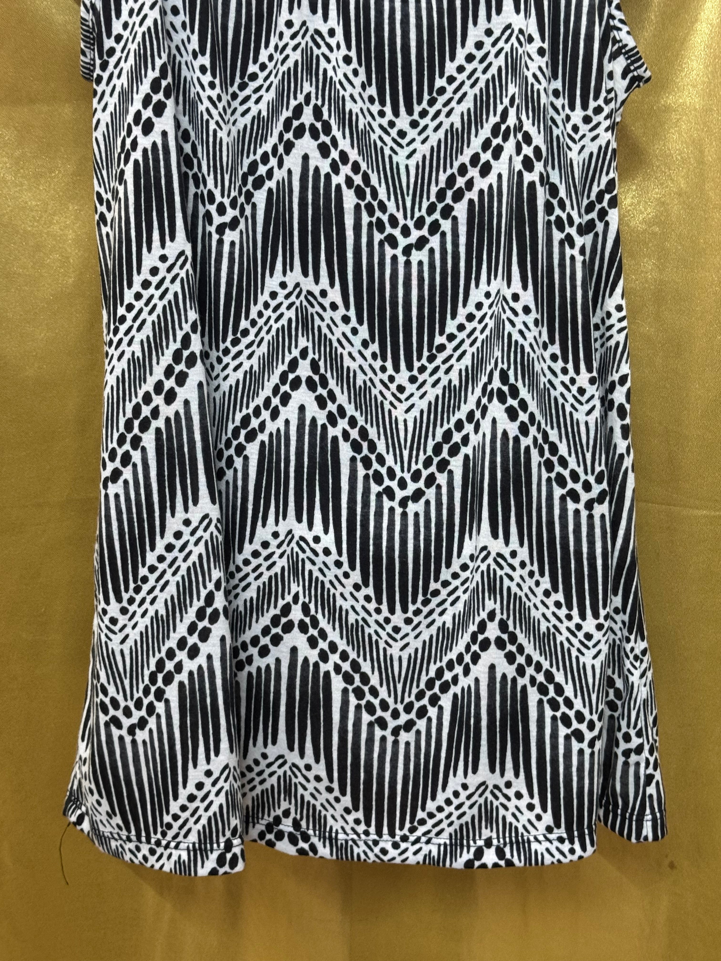 New Directions Black & White Boho Fringe Tank Top Size Medium