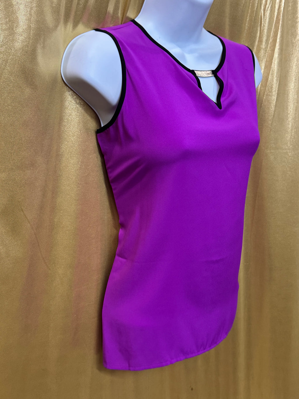 Calvin Klein Medium Purple Sleeveless V-Neck Blouse with Black Trim