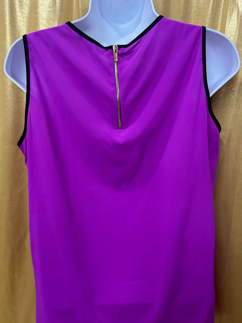 Calvin Klein Medium Purple Sleeveless V-Neck Blouse with Black Trim