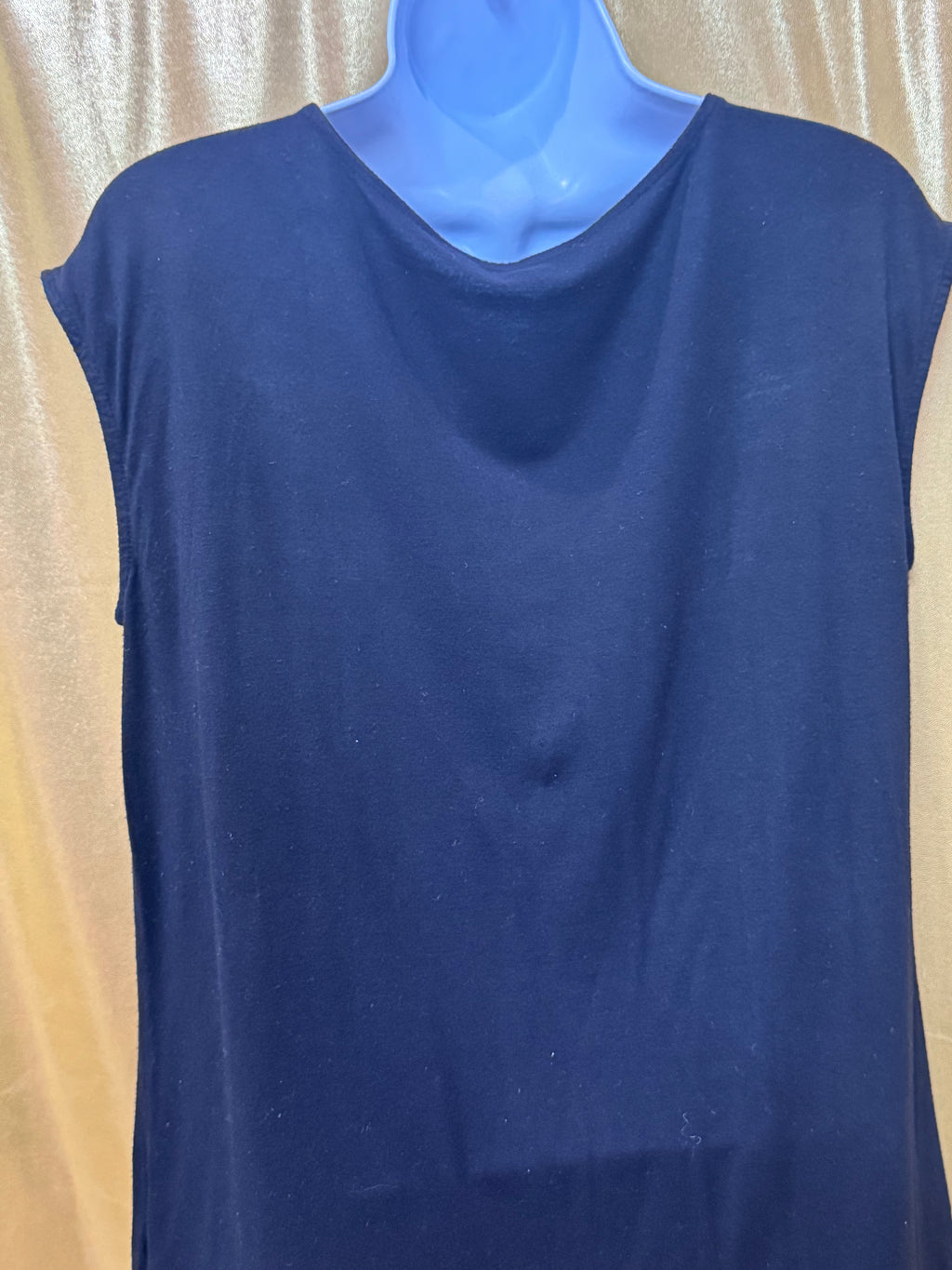 Nine West Black V-Neck Pleated Center Detail Cap Sleeve Top - Size Medium