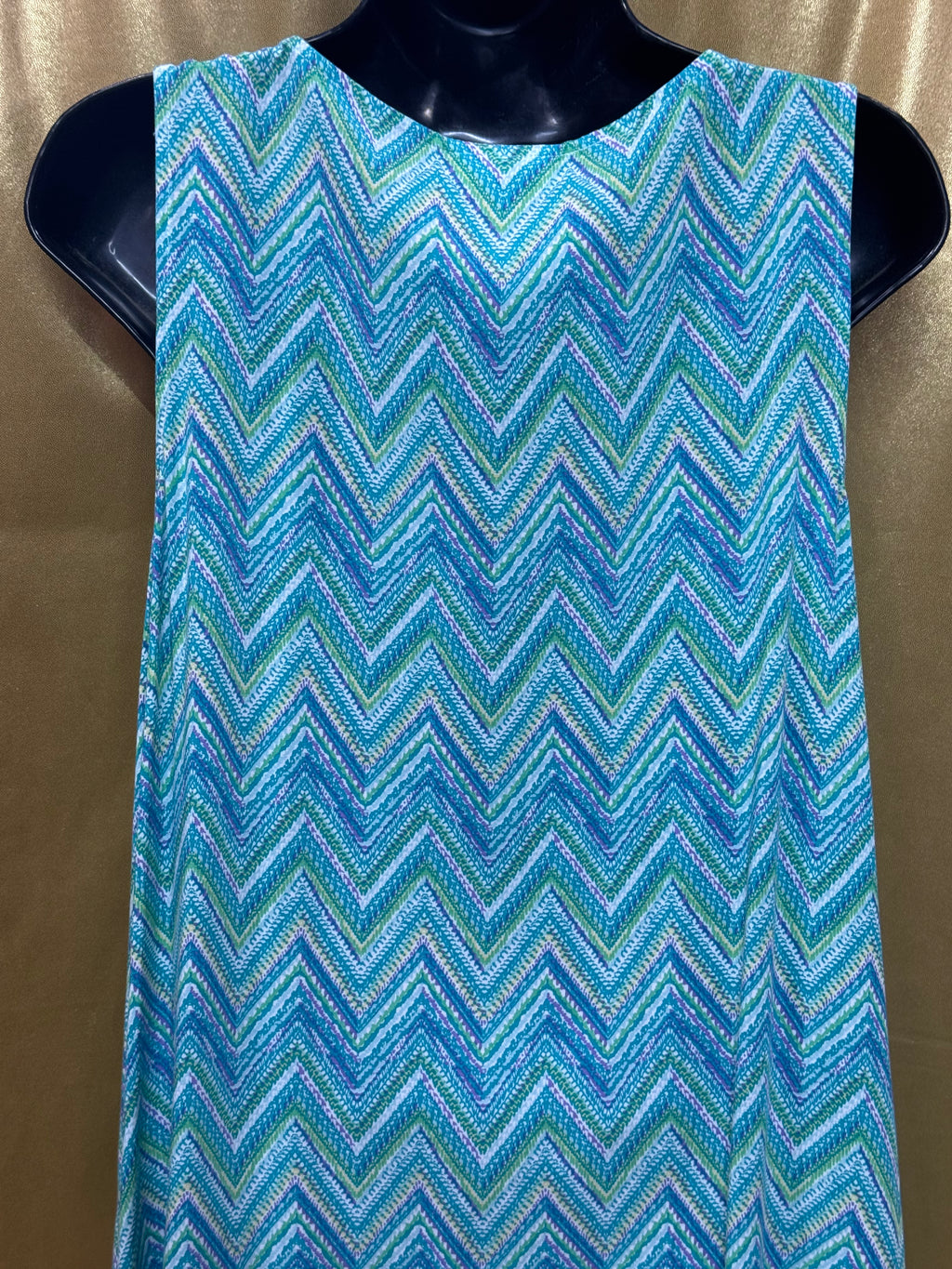 J. Jill Blue Chevron Button-Front V-Neck Tank Top Size M Rayon Sleeveless