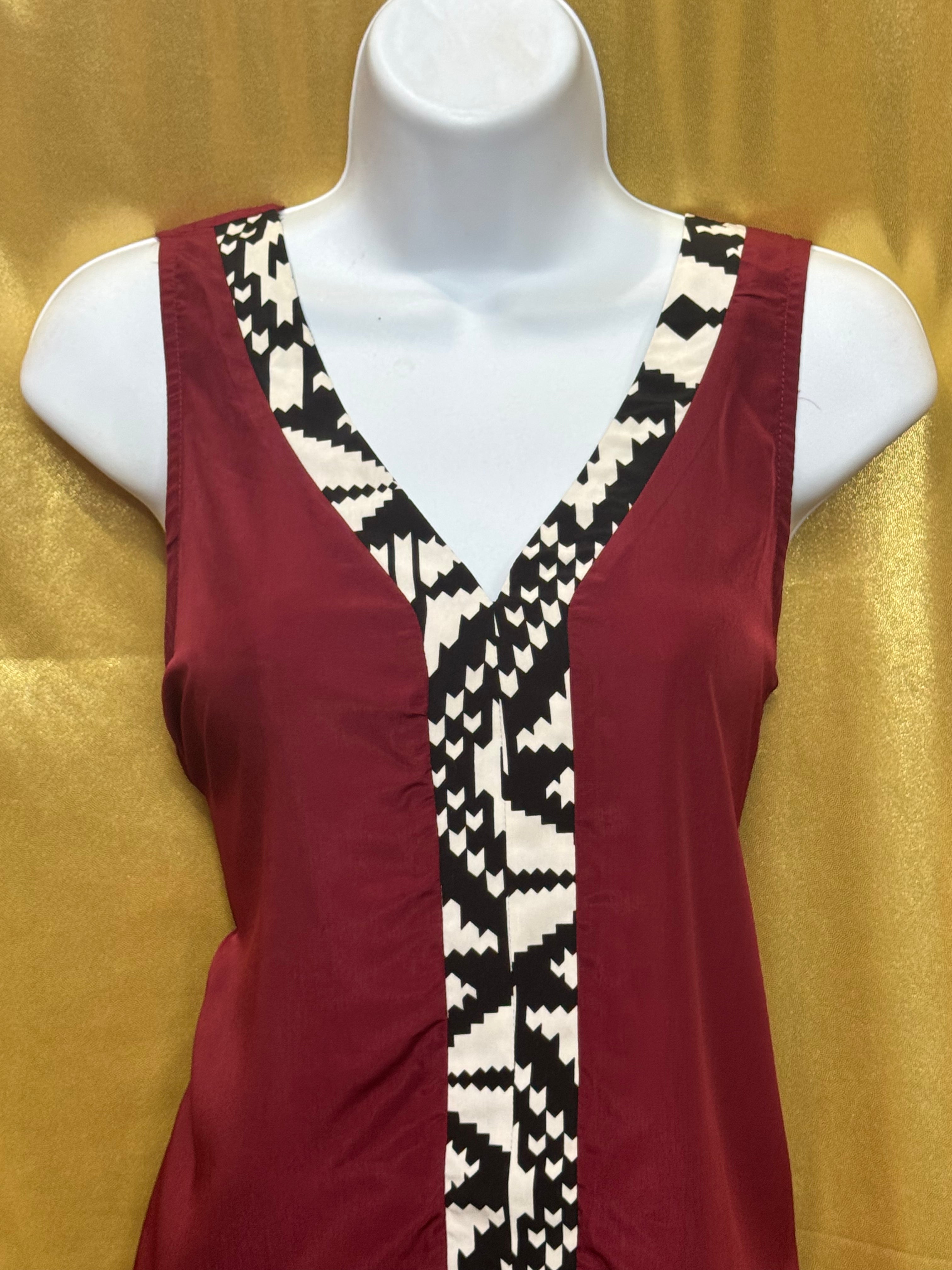 Pink Owl Burgundy Sleeveless V-Neck Geometric Geo Trim Tank Top - Size Medium
