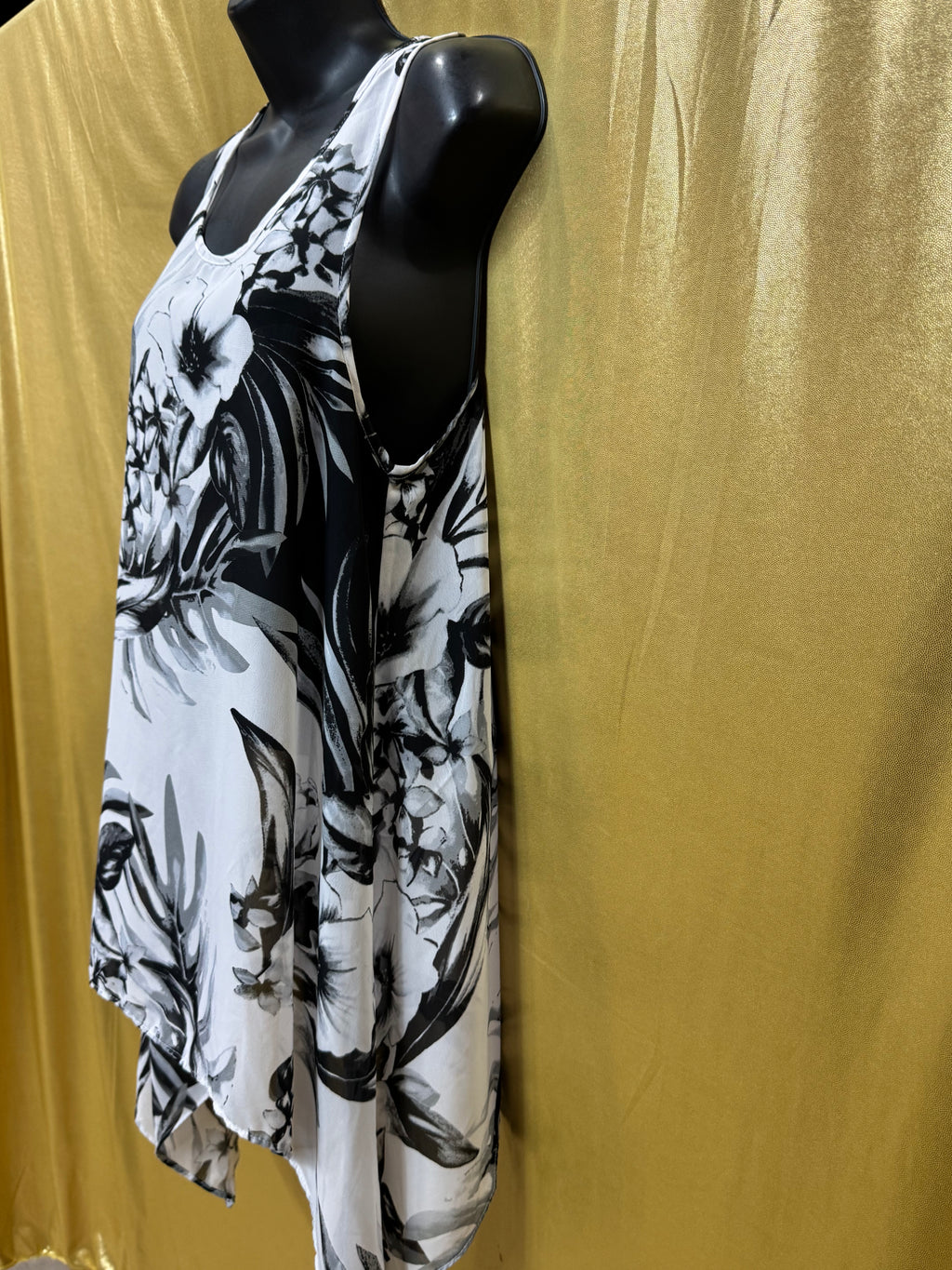 Kalijati Floral Tropical Sharkbite Tunic Tank Top Medium Made in Indonesia