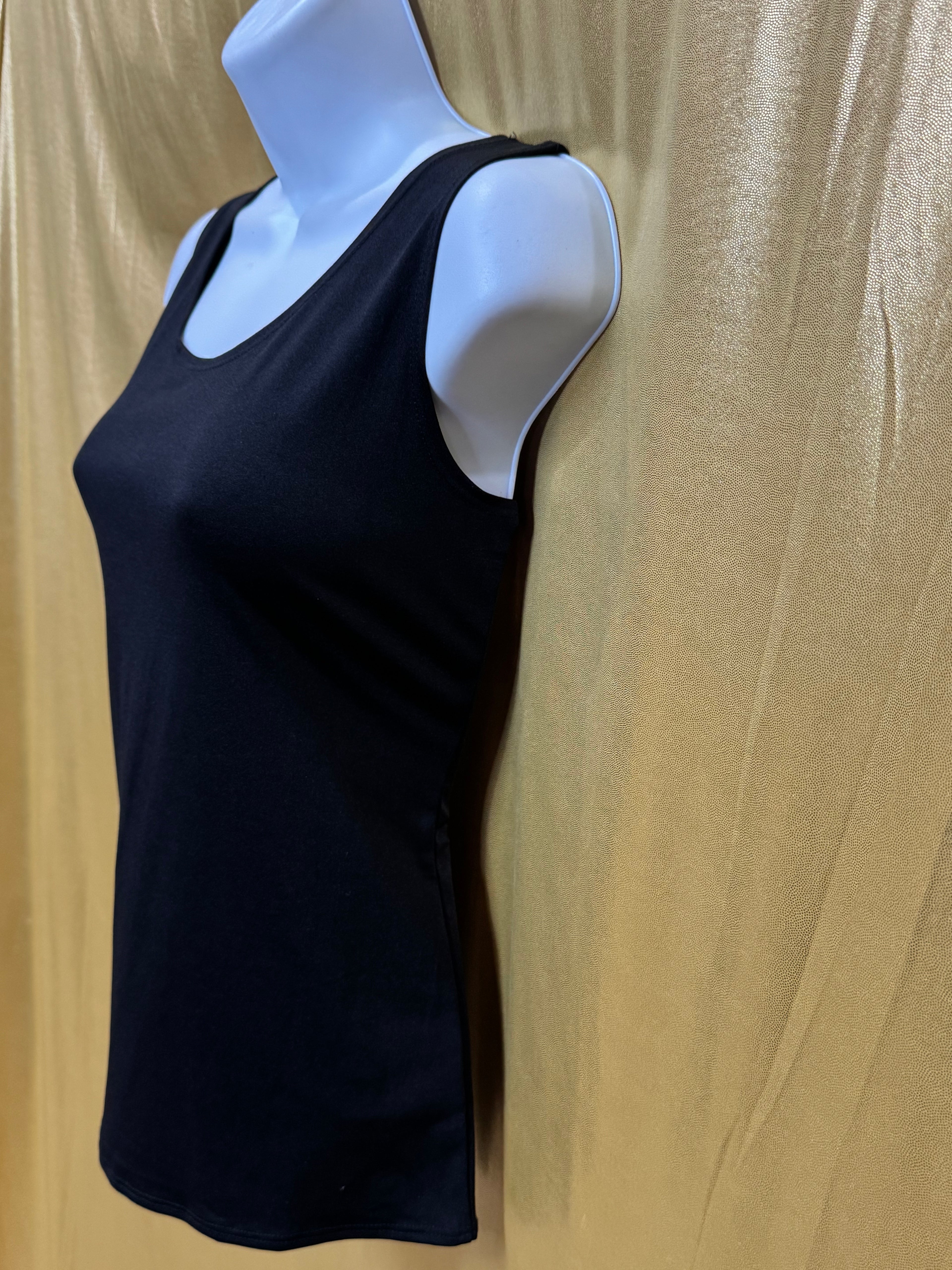 Kim Rogers Black Scoop Neck Sleeveless Blouse Size M Nylon Spandex Made in USA