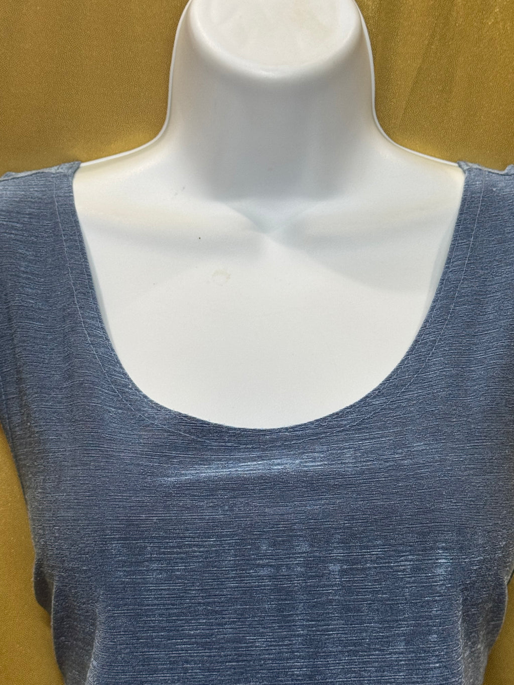 ACW Design Blue Textured Scoop Neck Tank Top - Size Large