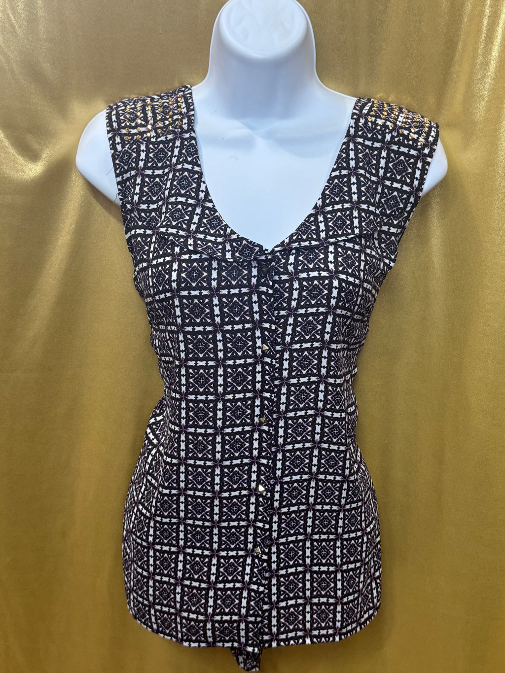 Elementz Sleeveless Geometric Print Blouse | Size L, Studded Shoulders