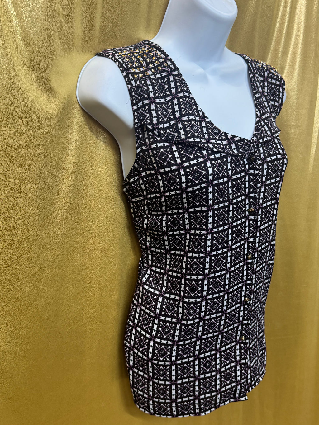 Elementz Sleeveless Geometric Print Blouse | Size L, Studded Shoulders