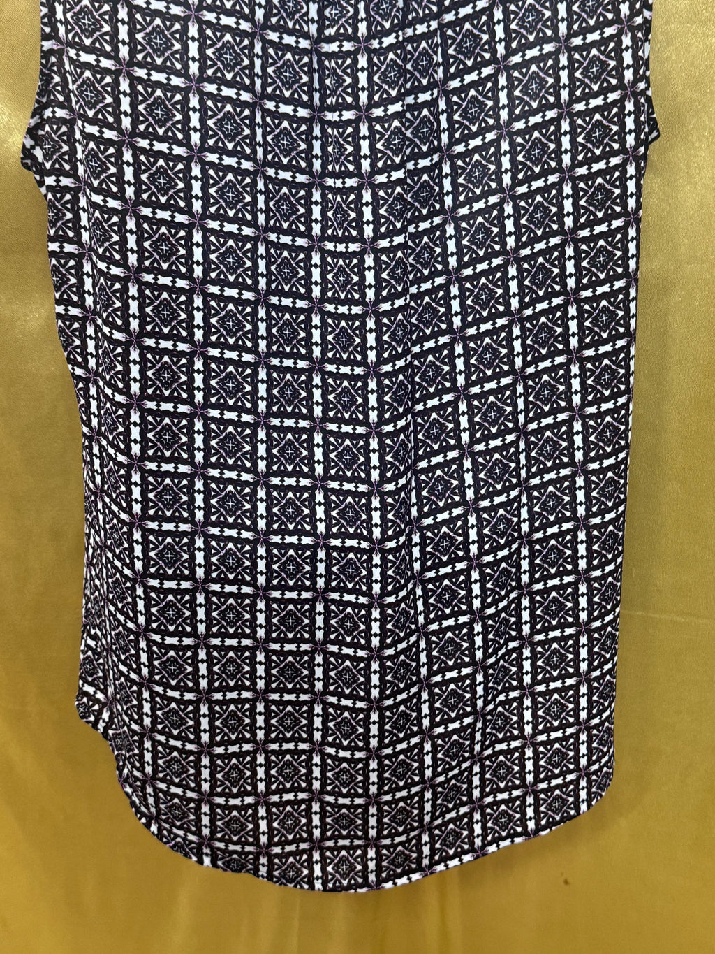 Elementz Sleeveless Geometric Print Blouse | Size L, Studded Shoulders