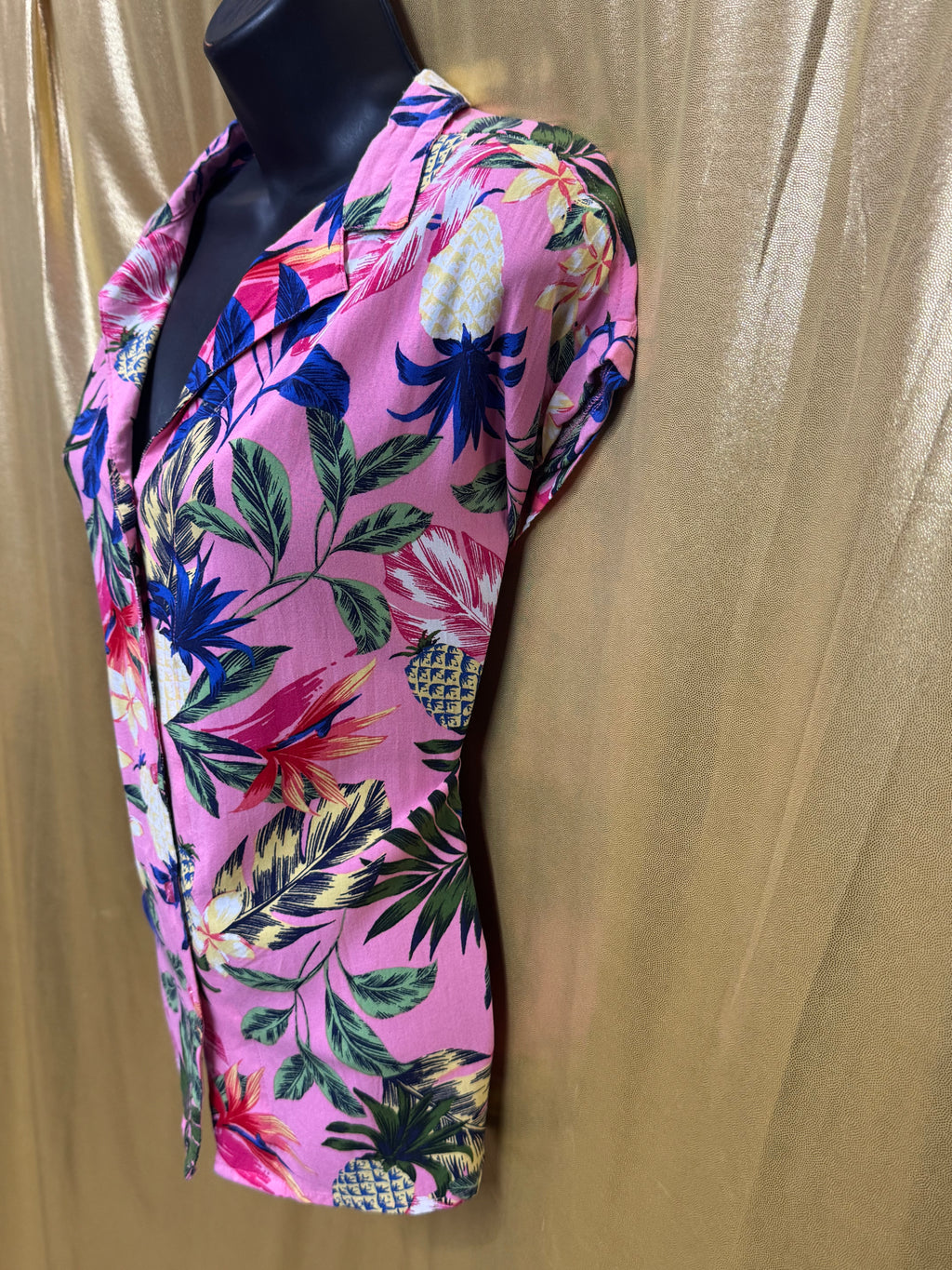 Kiwi Fresh Pink Tropical Pineapple Rayon Button Down Shirt Size Large