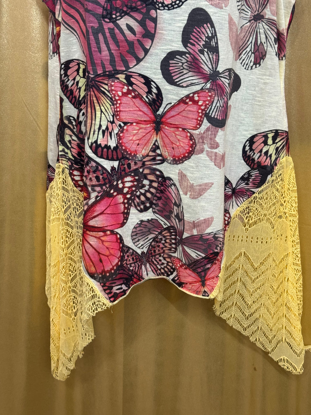Live and Let Live Butterfly Lace Asymmetric Tank Top Size L