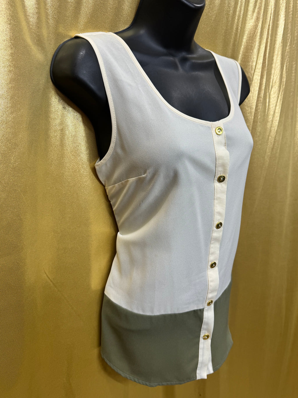 PEARL Cream & Olive Green Colorblock Sleeveless Top - Size Large