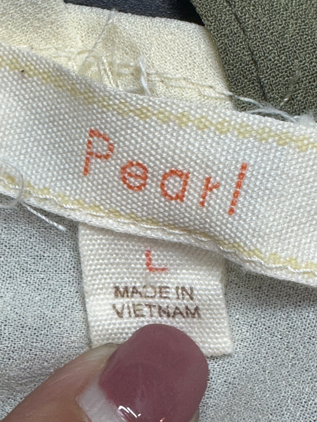 PEARL Cream & Olive Green Colorblock Sleeveless Top - Size Large