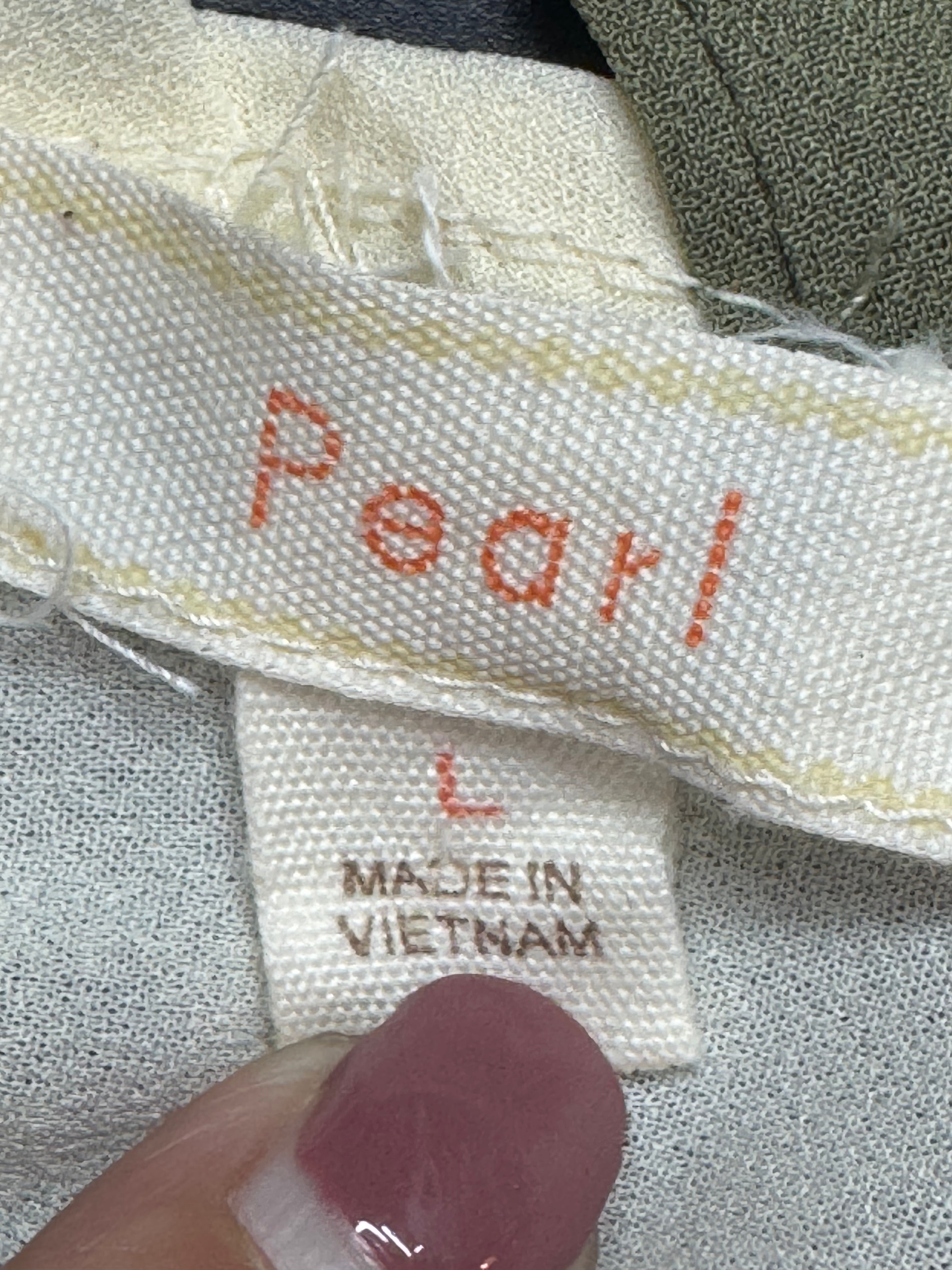 PEARL Cream & Olive Green Colorblock Sleeveless Top - Size Large