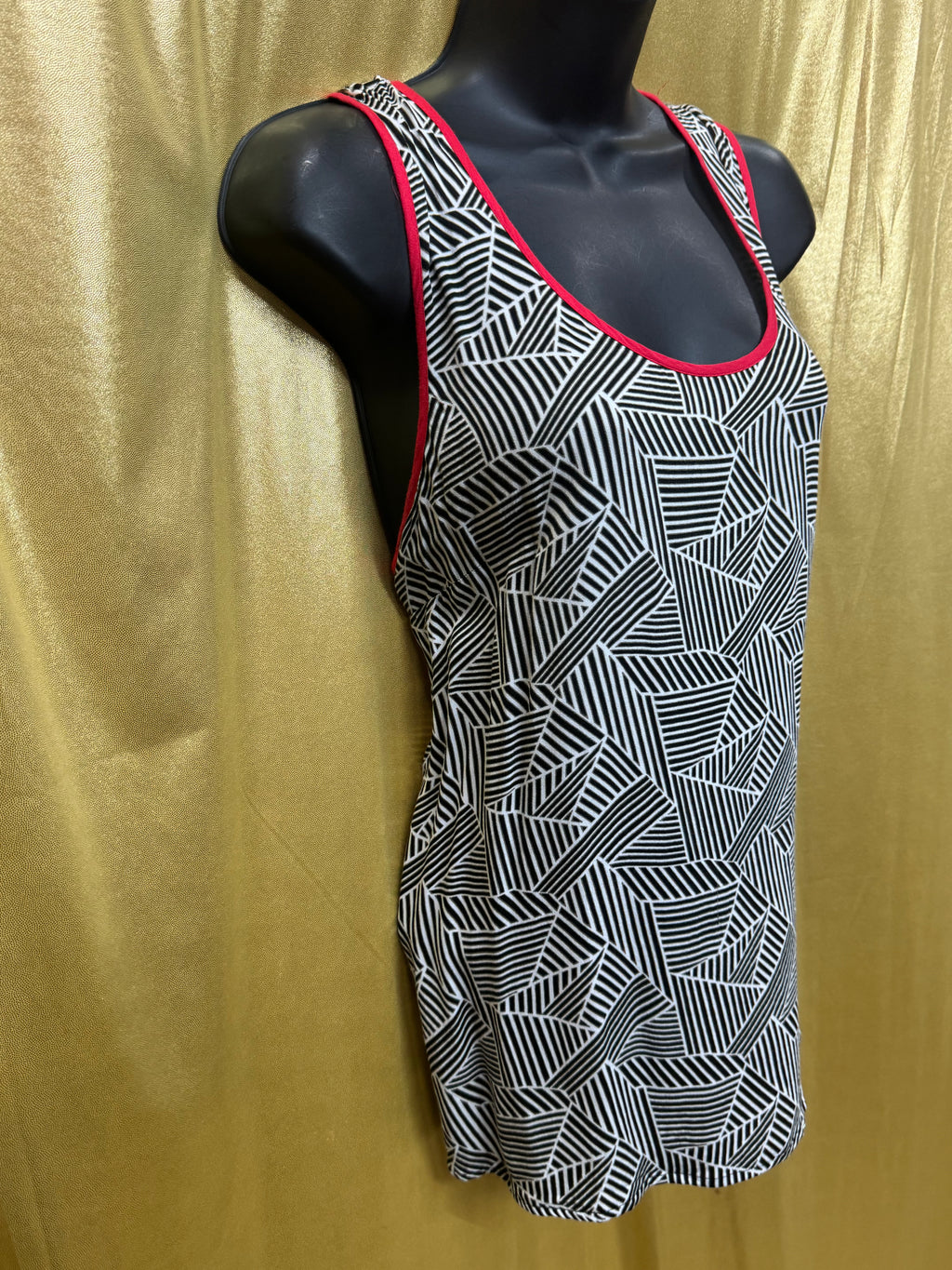 DR2 Geometric Print Tank Top Size L Black White Red Trim