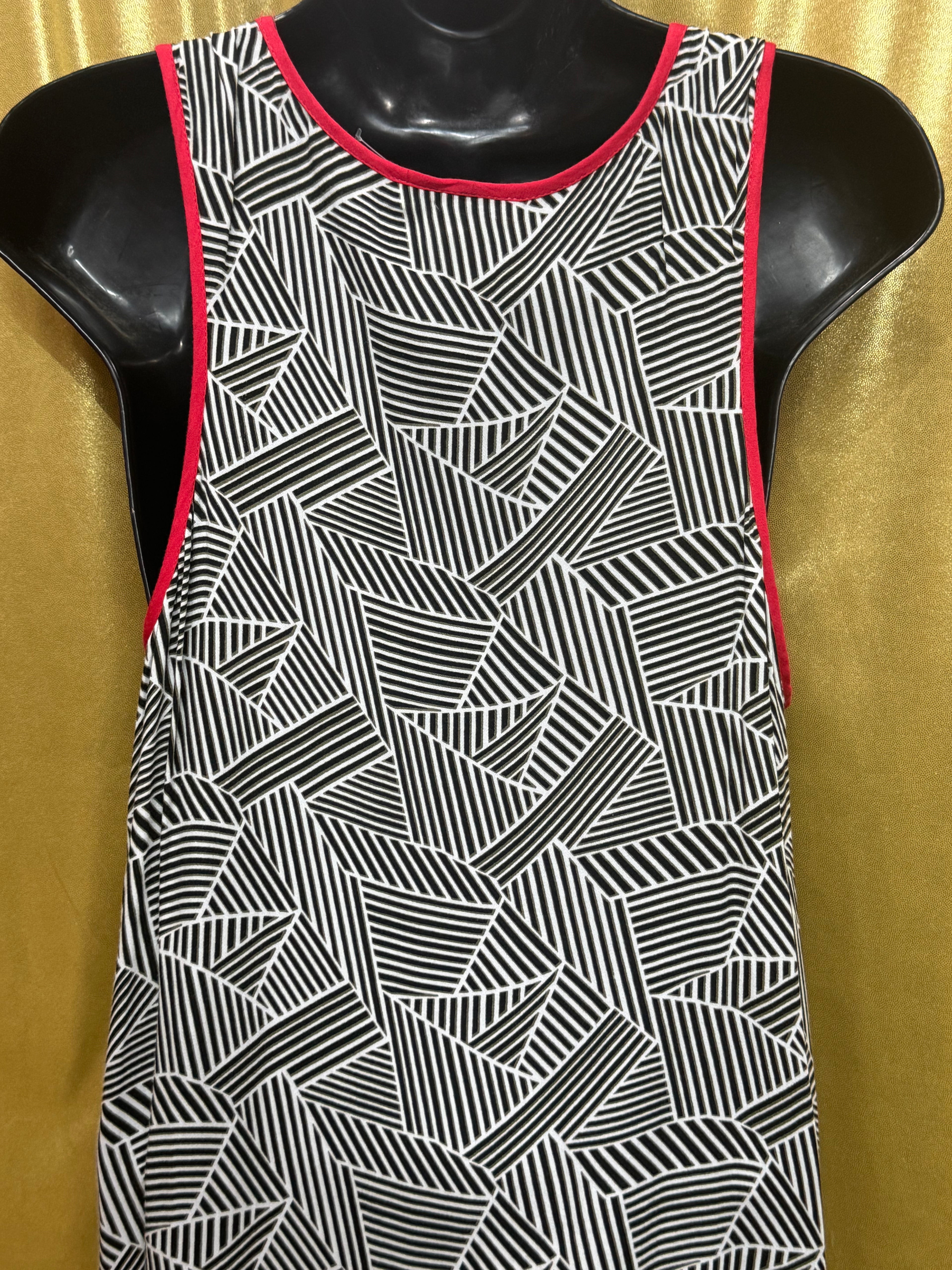 DR2 Geometric Print Tank Top Size L Black White Red Trim