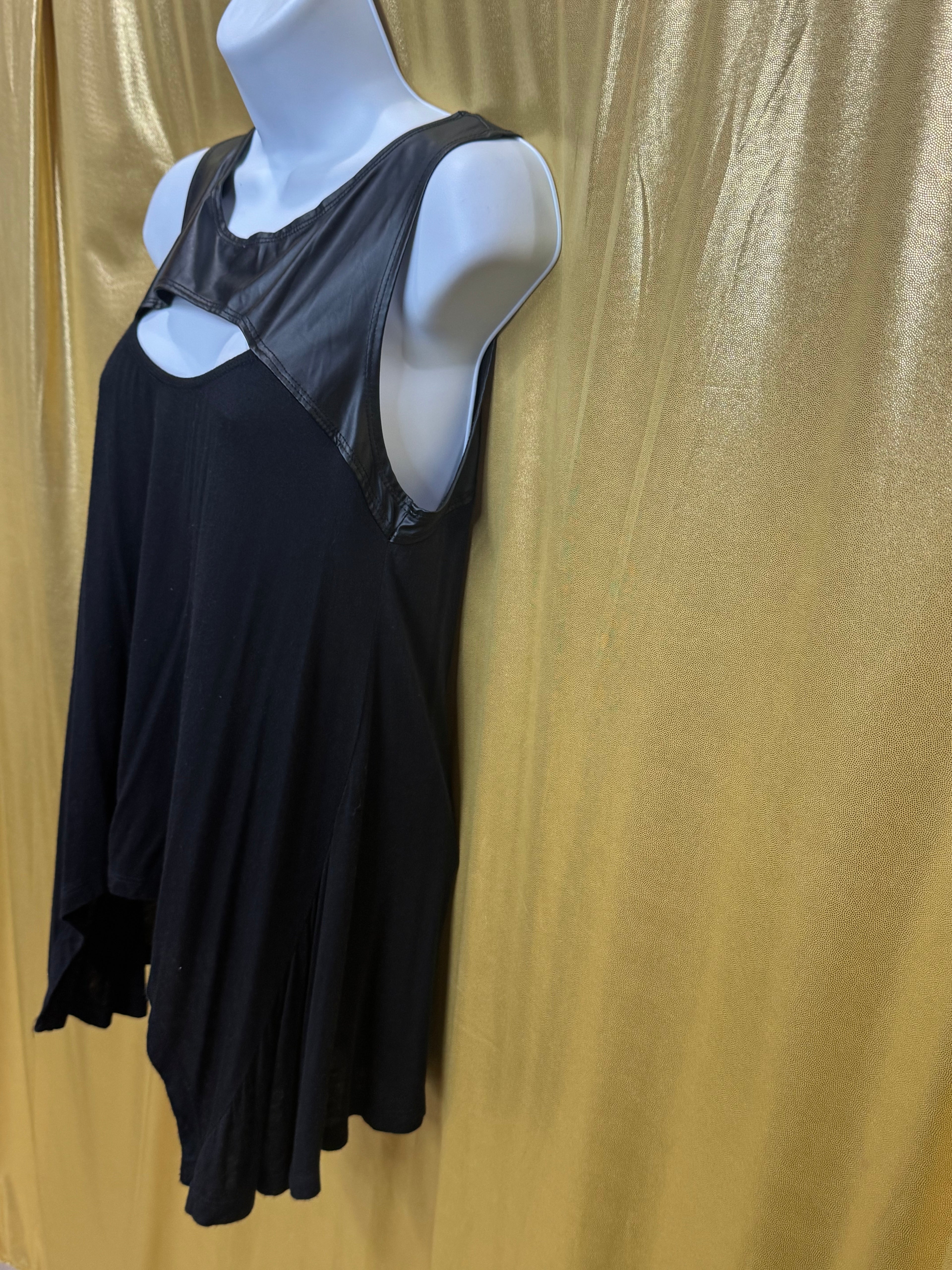 Siren Lily Faux Leather Cutout Tunic Tank Top | Exposed Zipper Back, Size Large