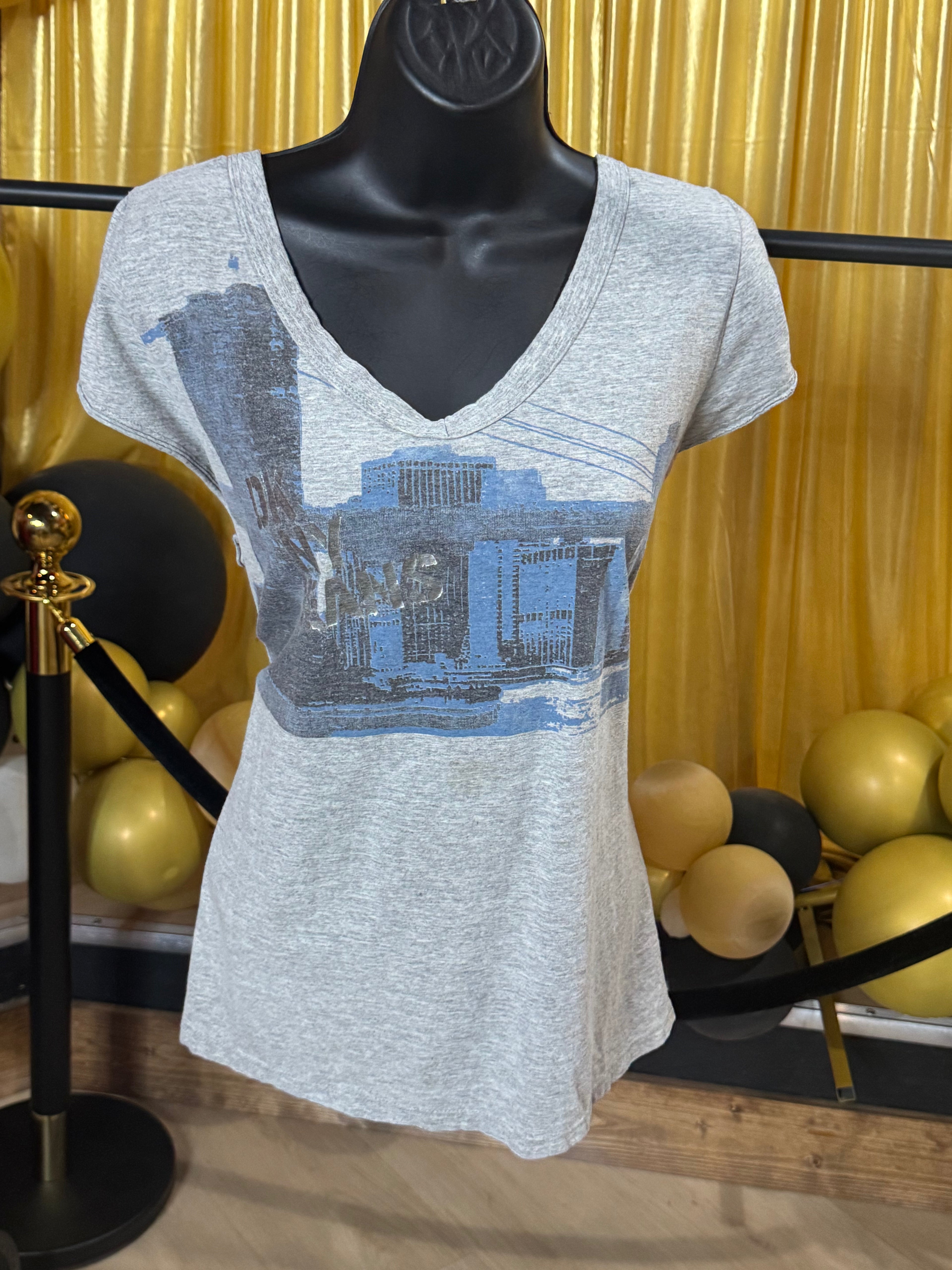 DKNY Gray & Blue Short Sleeve Tee Shirt Sz XL