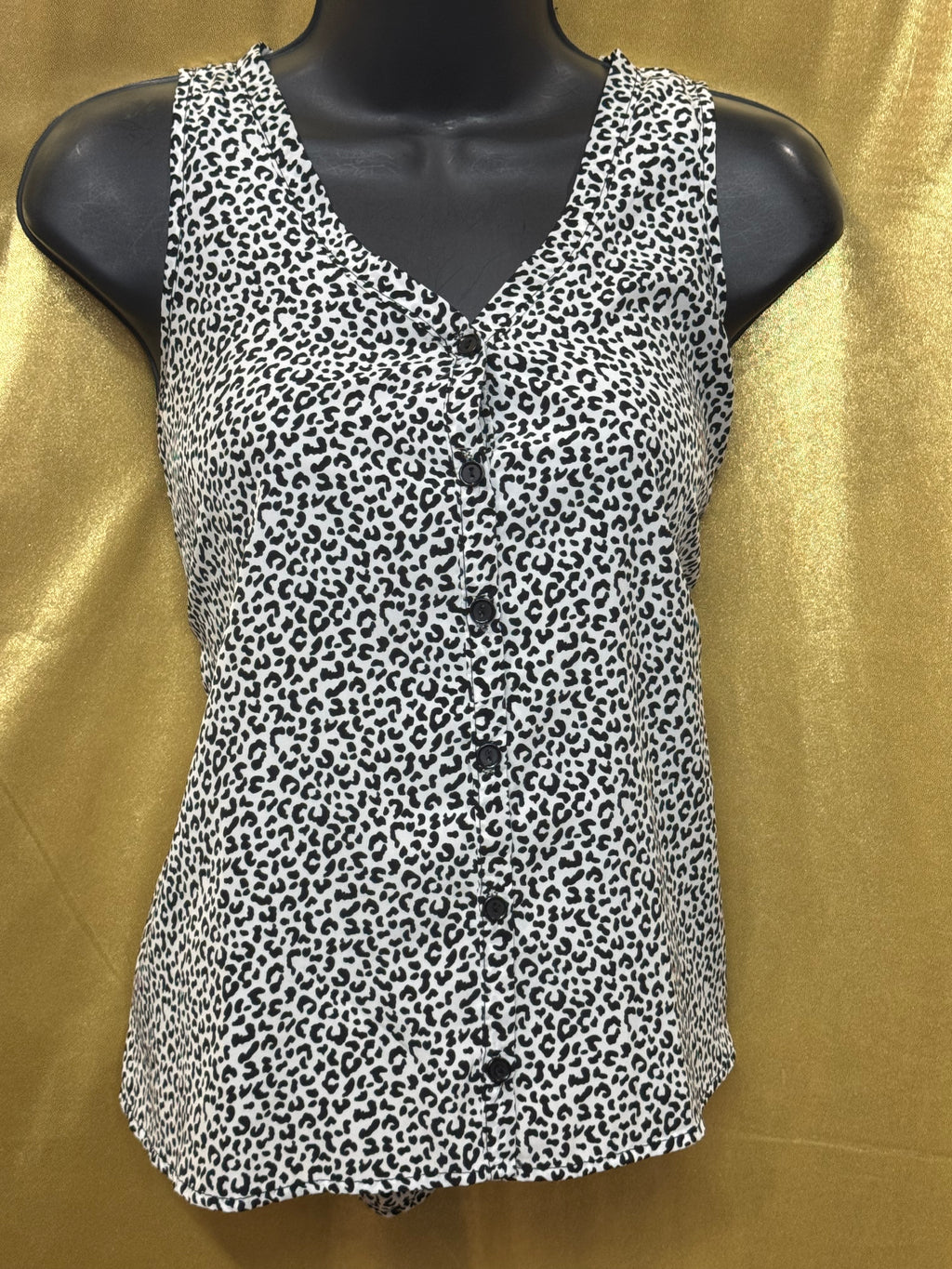 Soprano Leopard Print Sleeveless V-Neck Button-Up Blouse XL