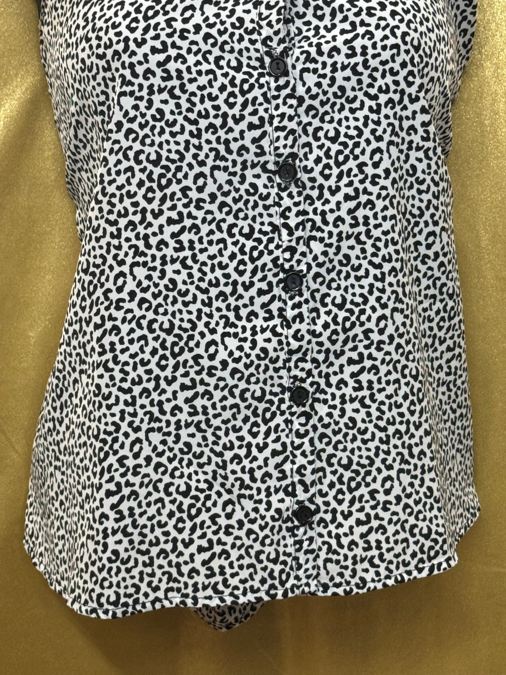 Soprano Leopard Print Sleeveless V-Neck Button-Up Blouse XL