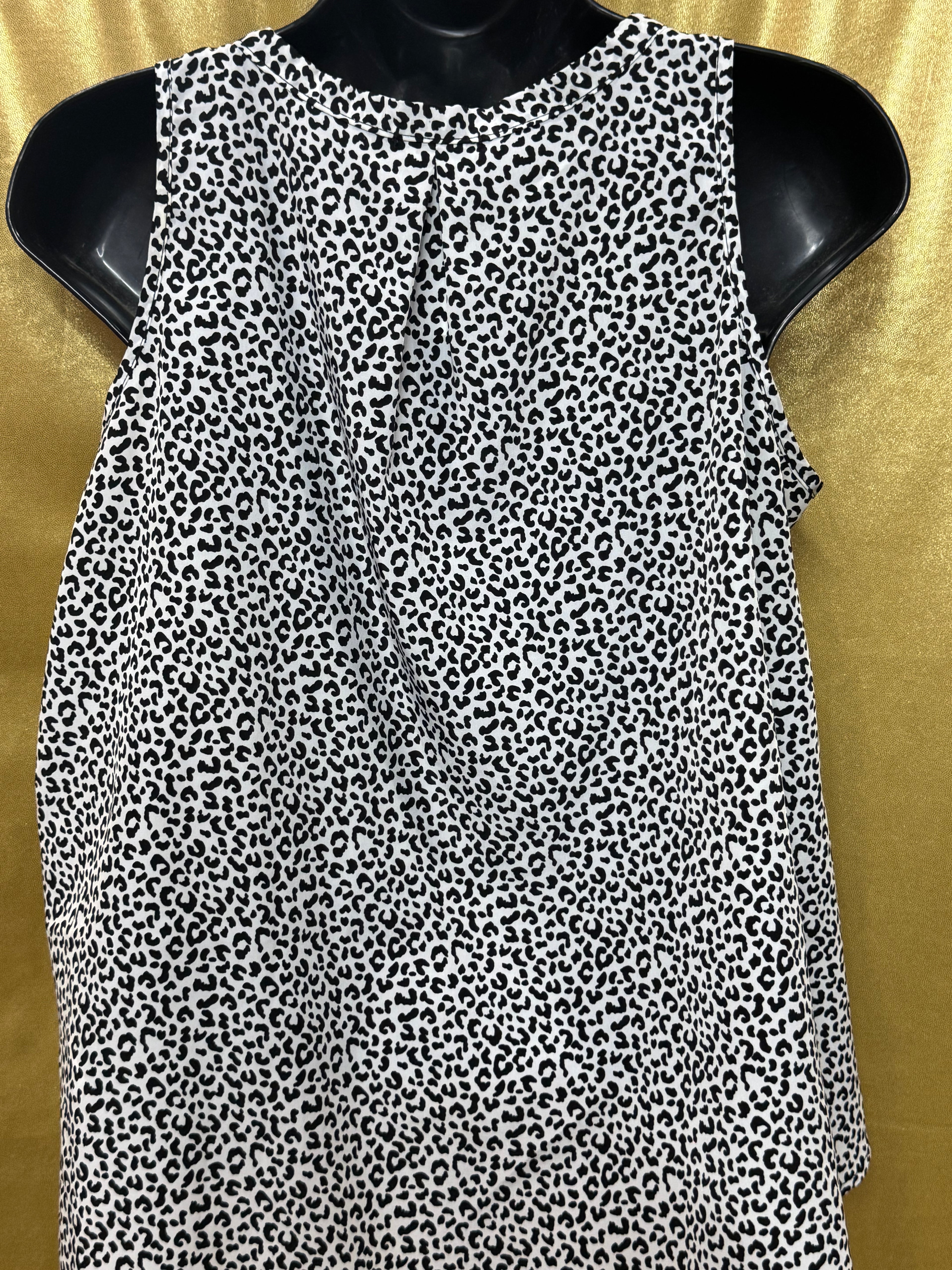Soprano Leopard Print Sleeveless V-Neck Button-Up Blouse XL