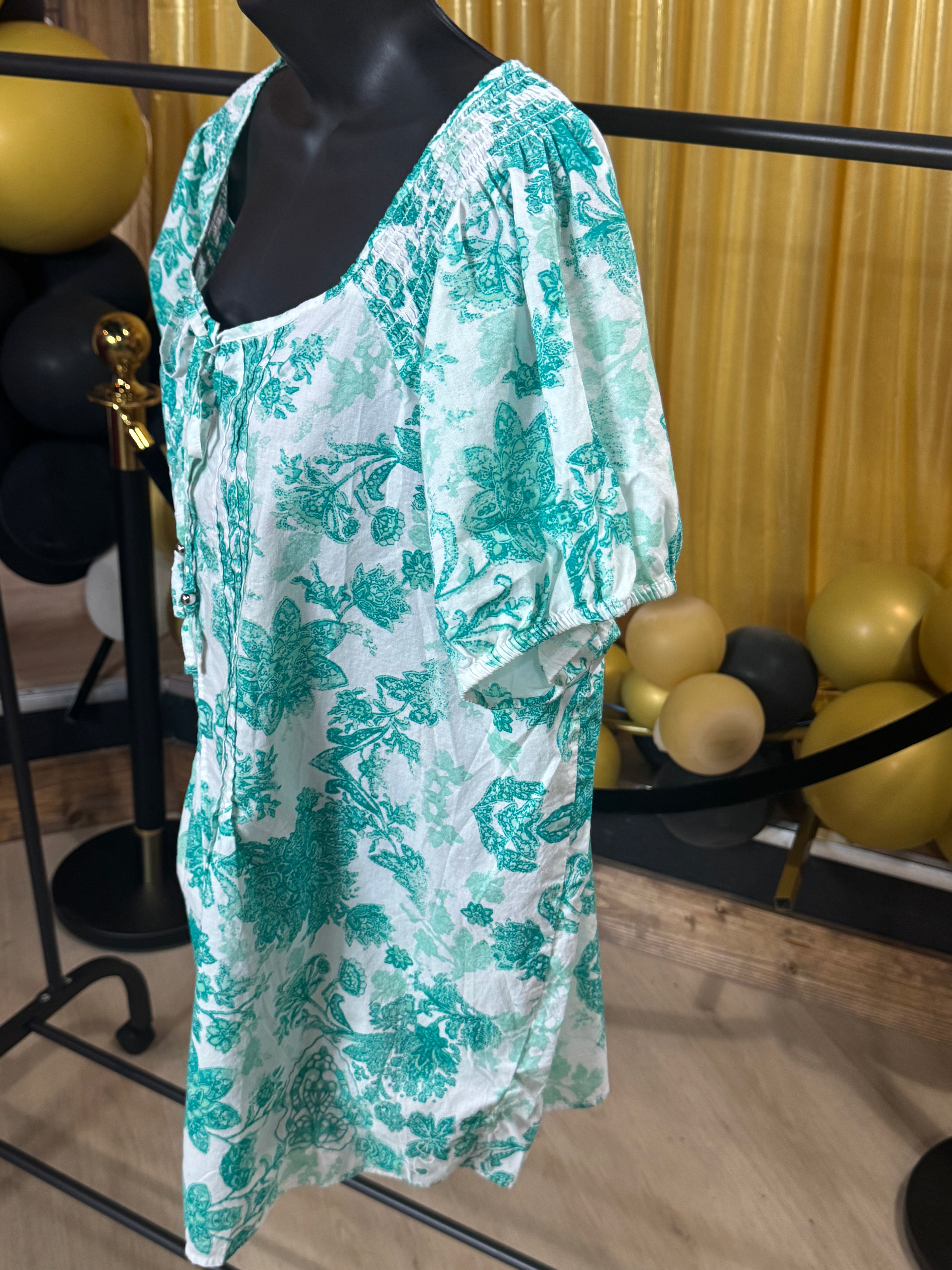 Fresh White & Green Floral Blouse Size XL