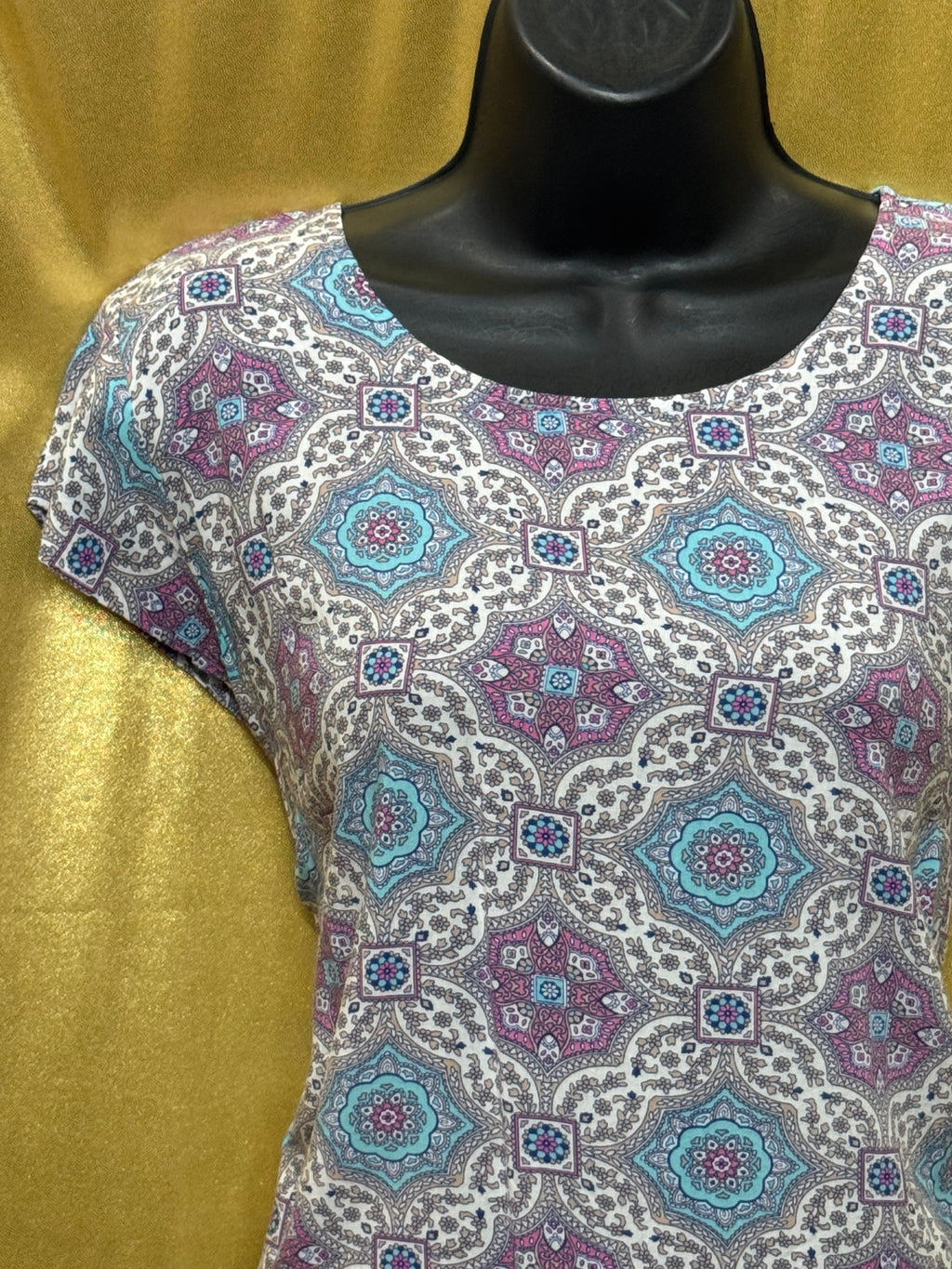 Artisan NY Medallion Print Rayon Blouse - Size L ✨